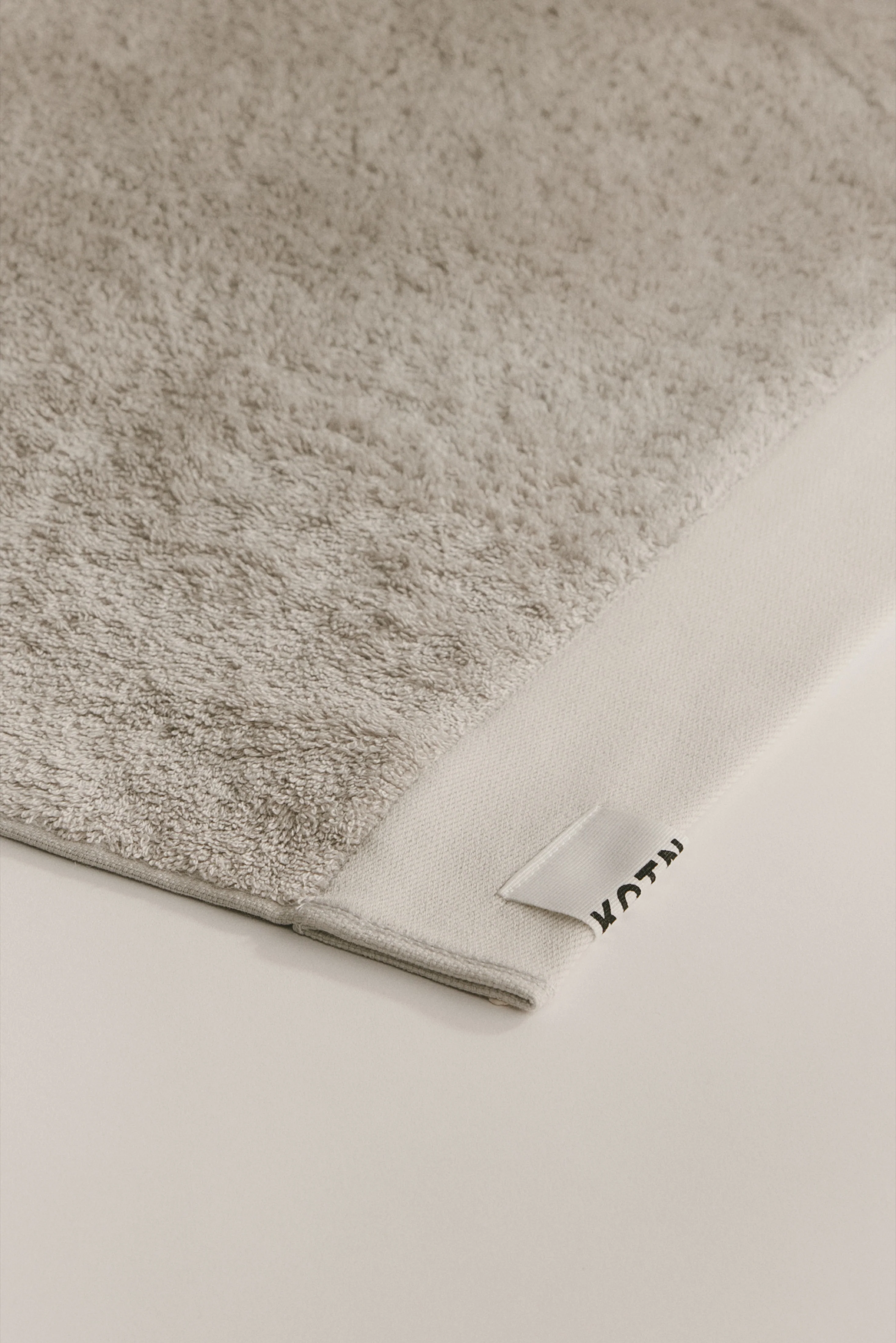 Egyptian Cotton Bath Sheet in Aluminum - Image 3