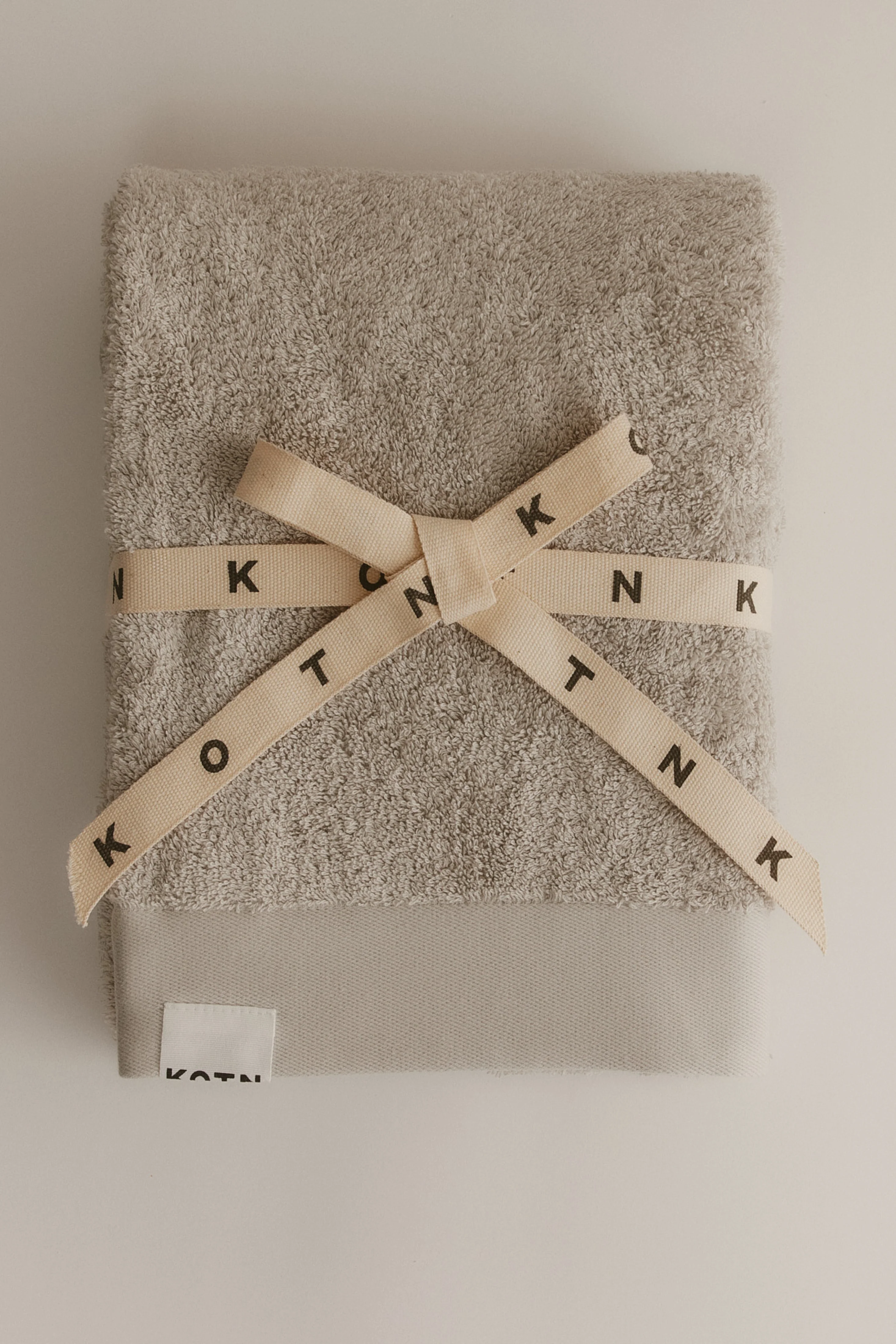 Egyptian Cotton Bath Sheet in Aluminum - Image 4