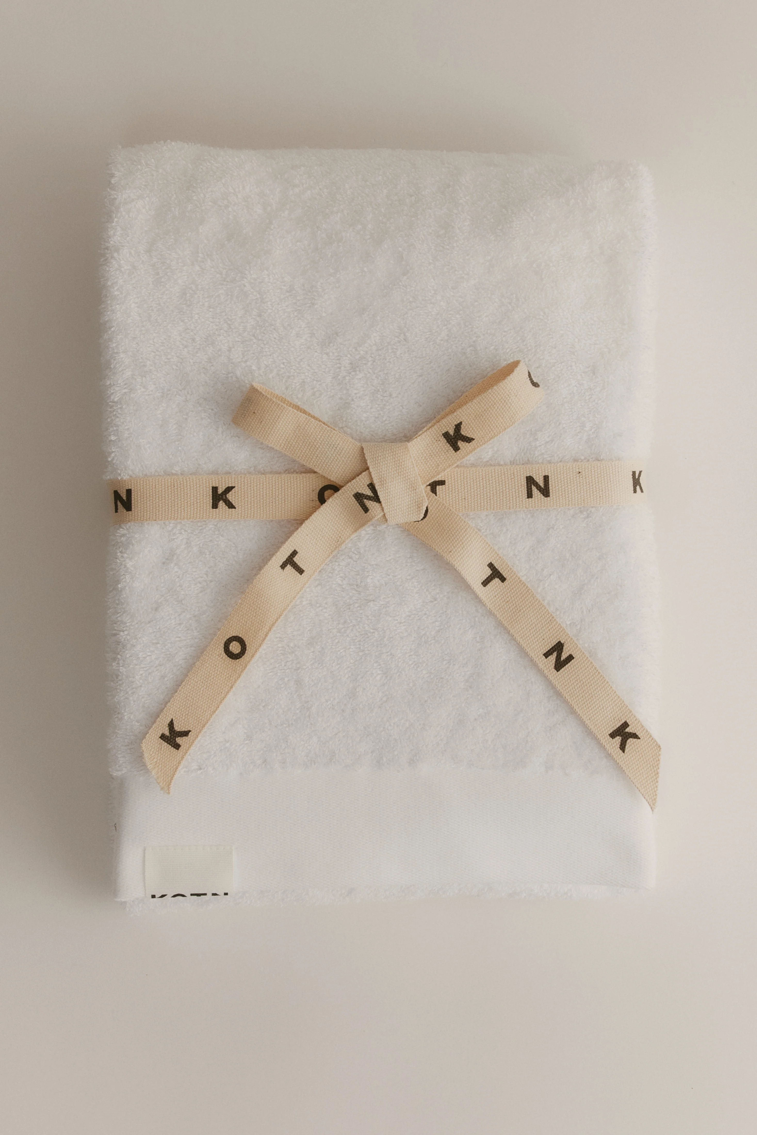 Egyptian Cotton Bath Sheet in White - Image 5