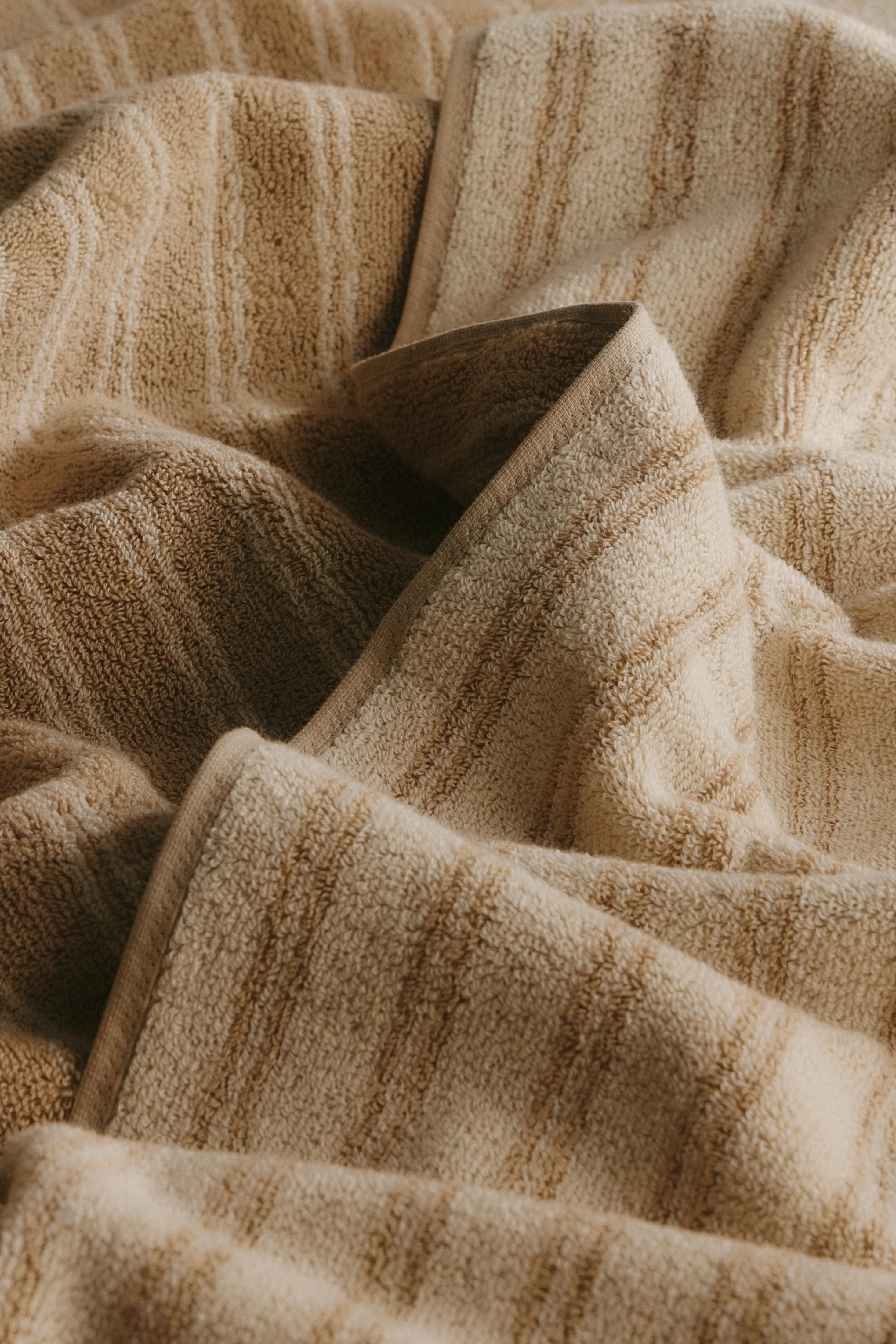 Egyptian Cotton Hand Towel (2 Pack) in Sand/Natural Stripe - Image 3