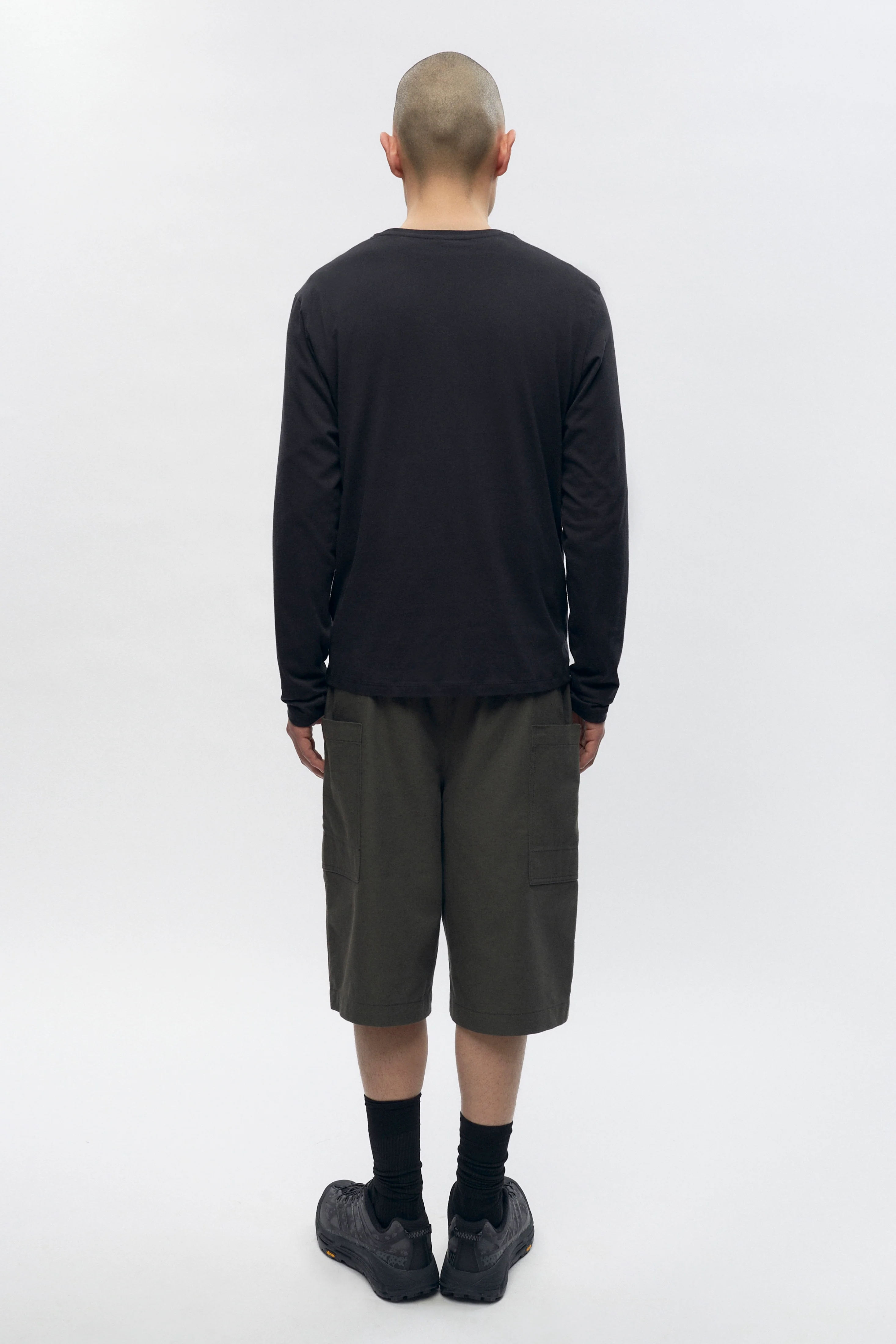 Unisex Essential Longsleeve in Black - Image 5