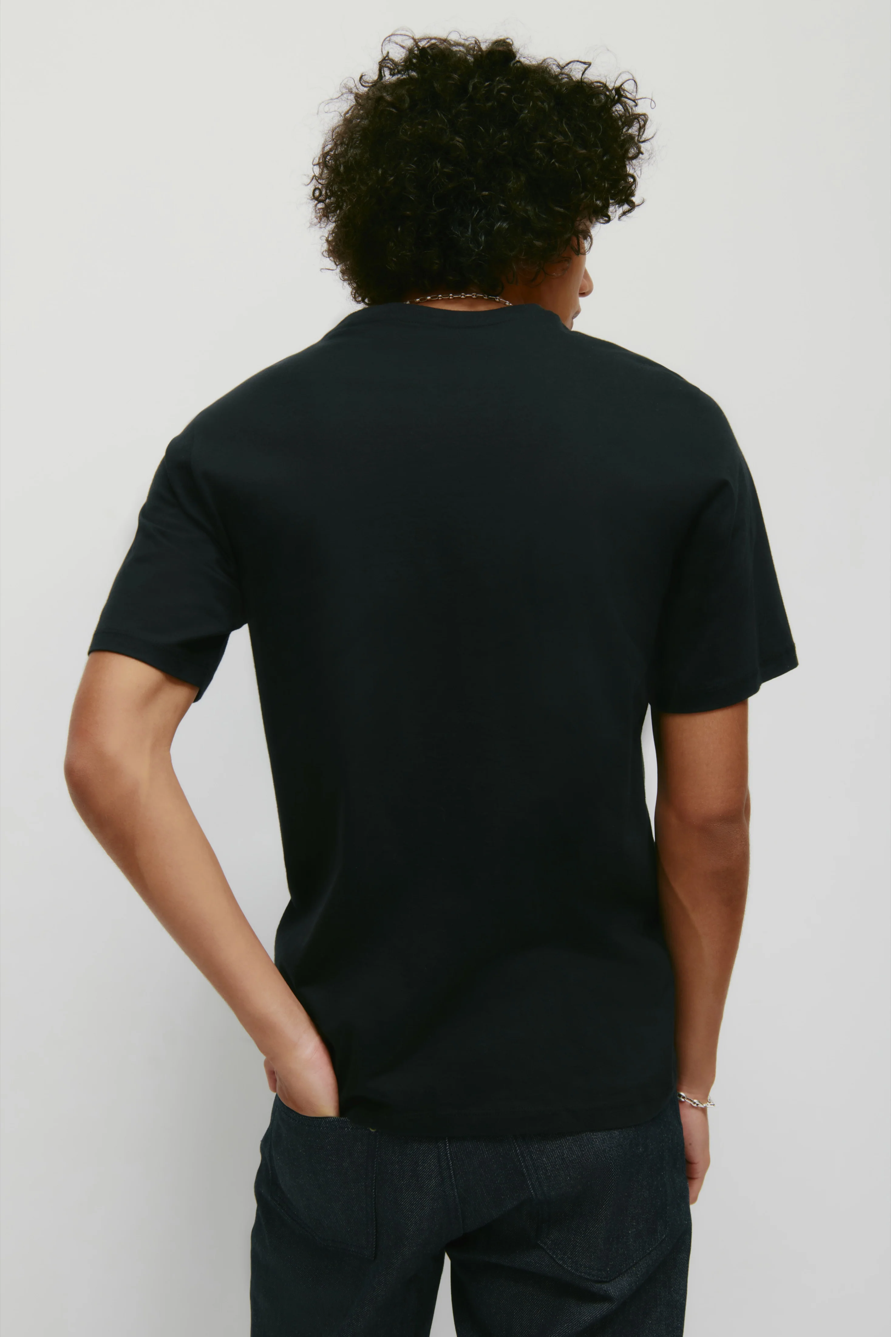Men's Essential Crew in Black - Image 4
