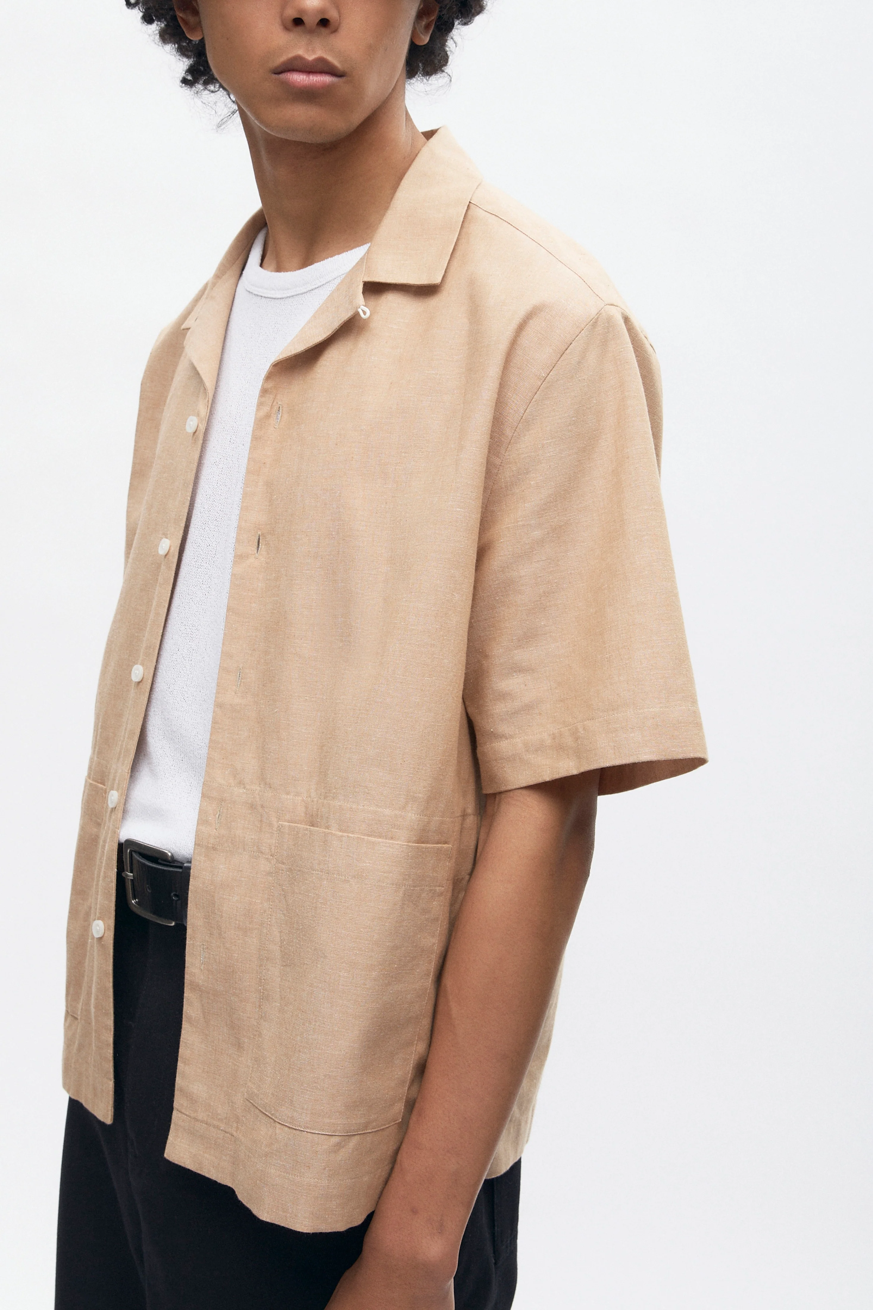Linen Camp Shirt in Camel - Image 3
