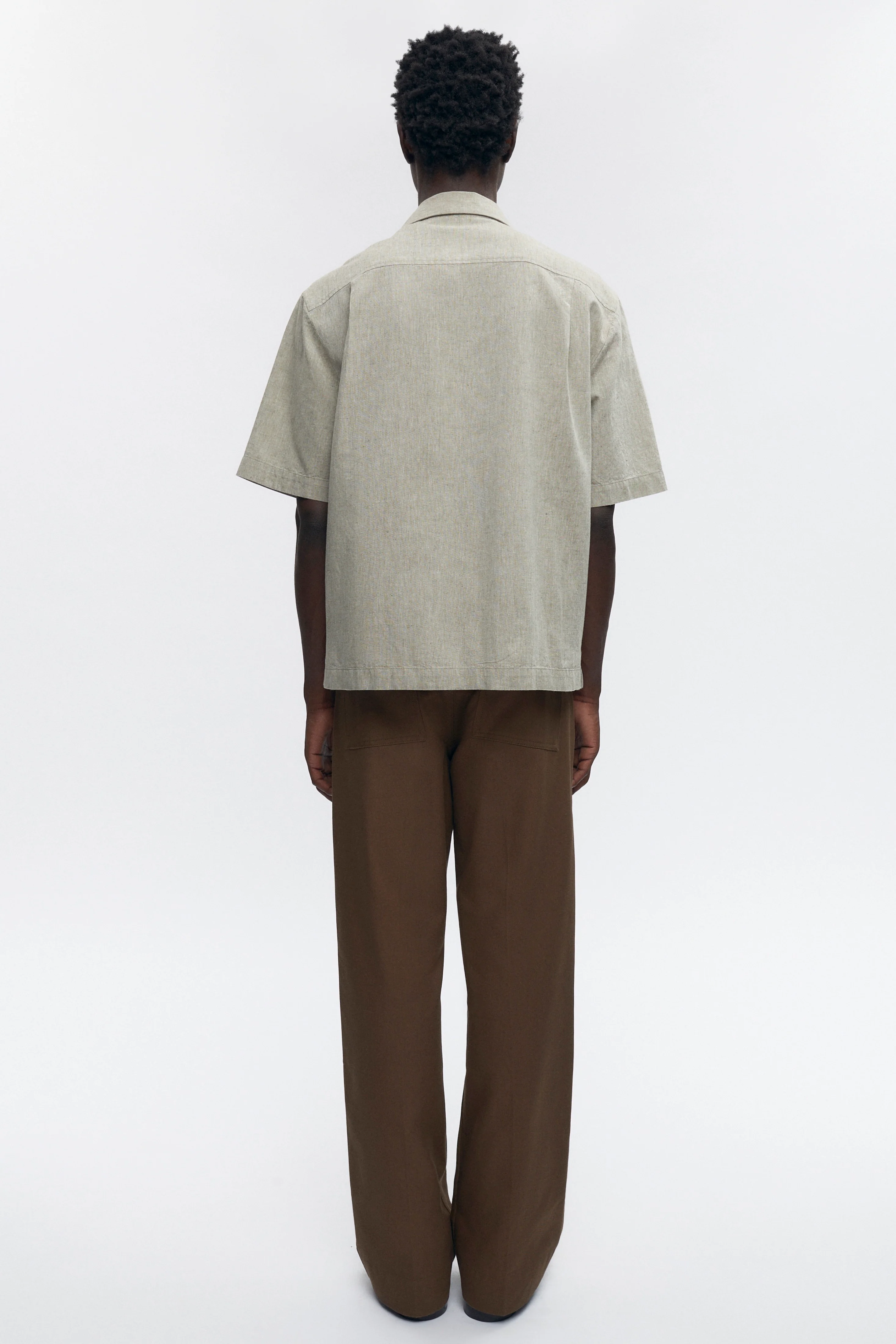 Linen Camp Shirt in Olive - Image 6