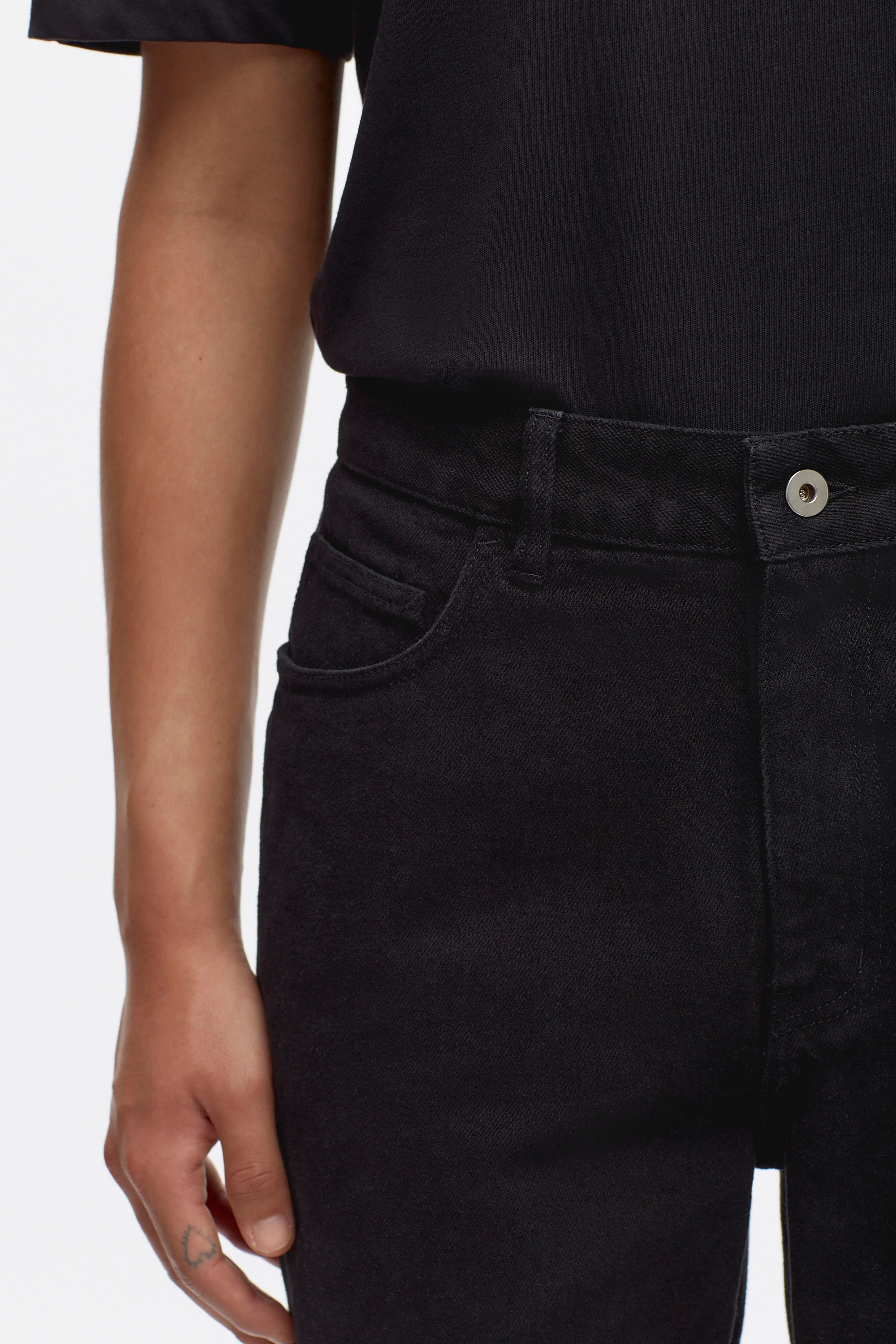 Memphis Denim in Black - Image 4