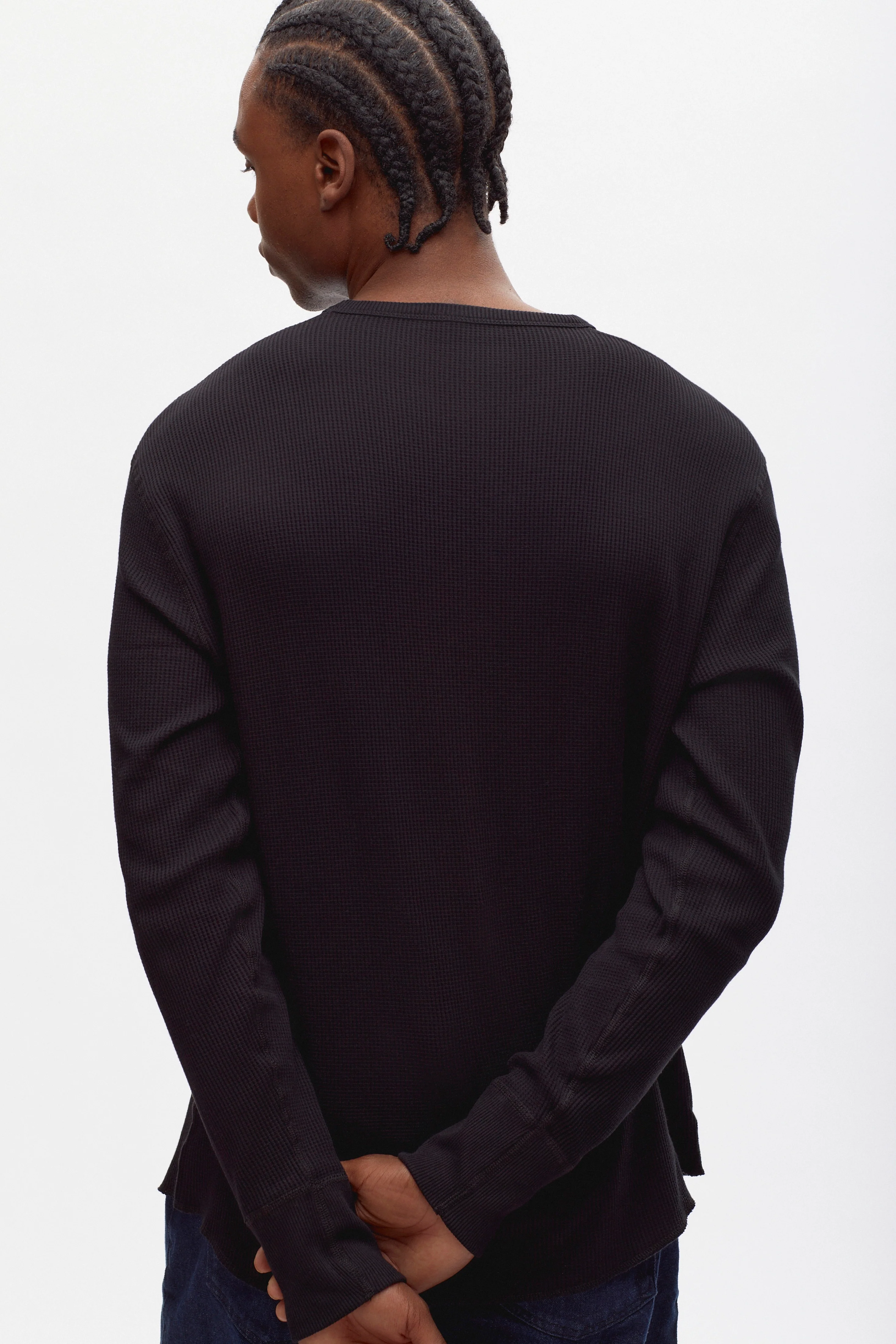 Atlas Longsleeve in Black - Image 3