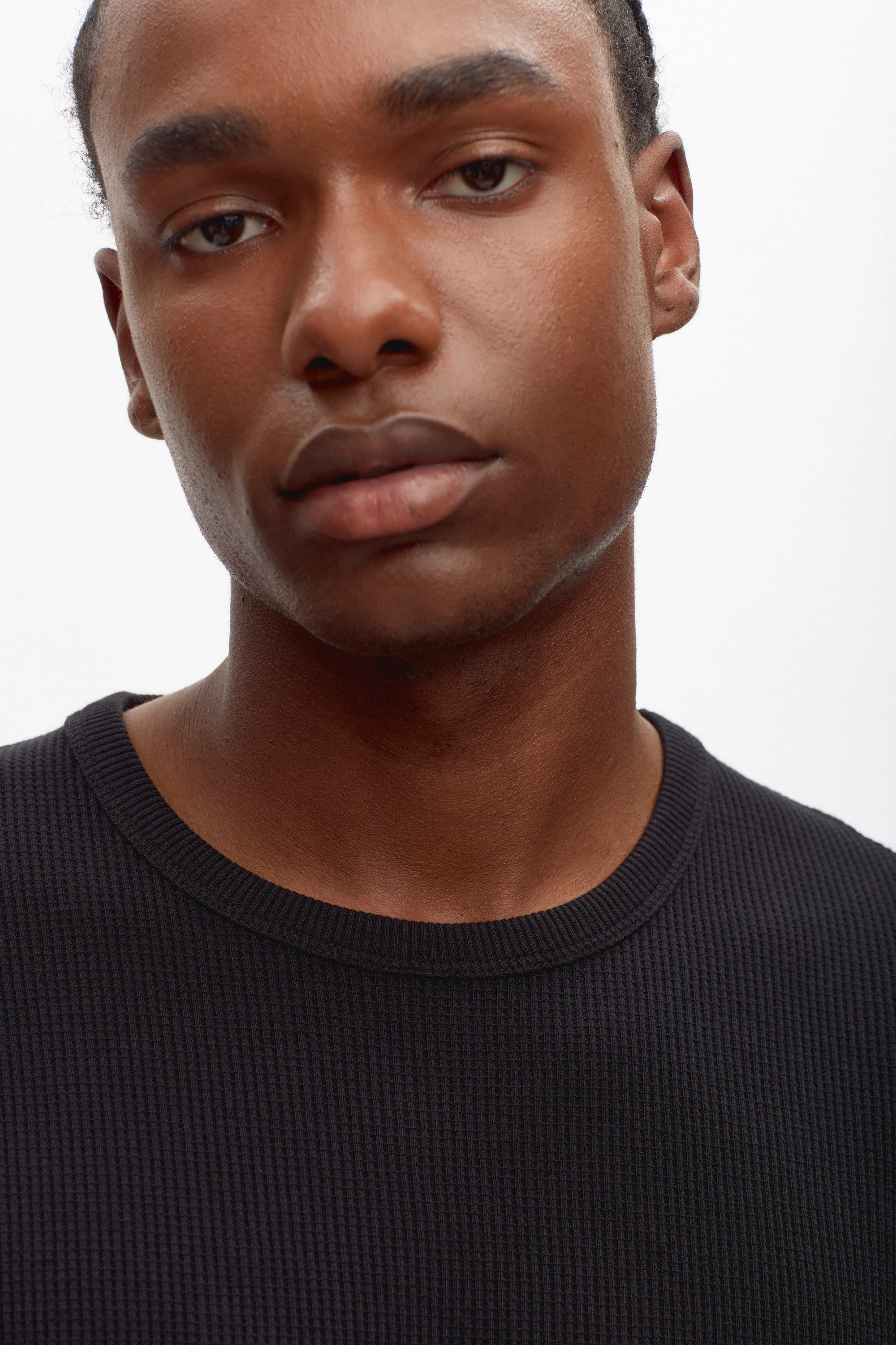 Atlas Longsleeve in Black - Image 4