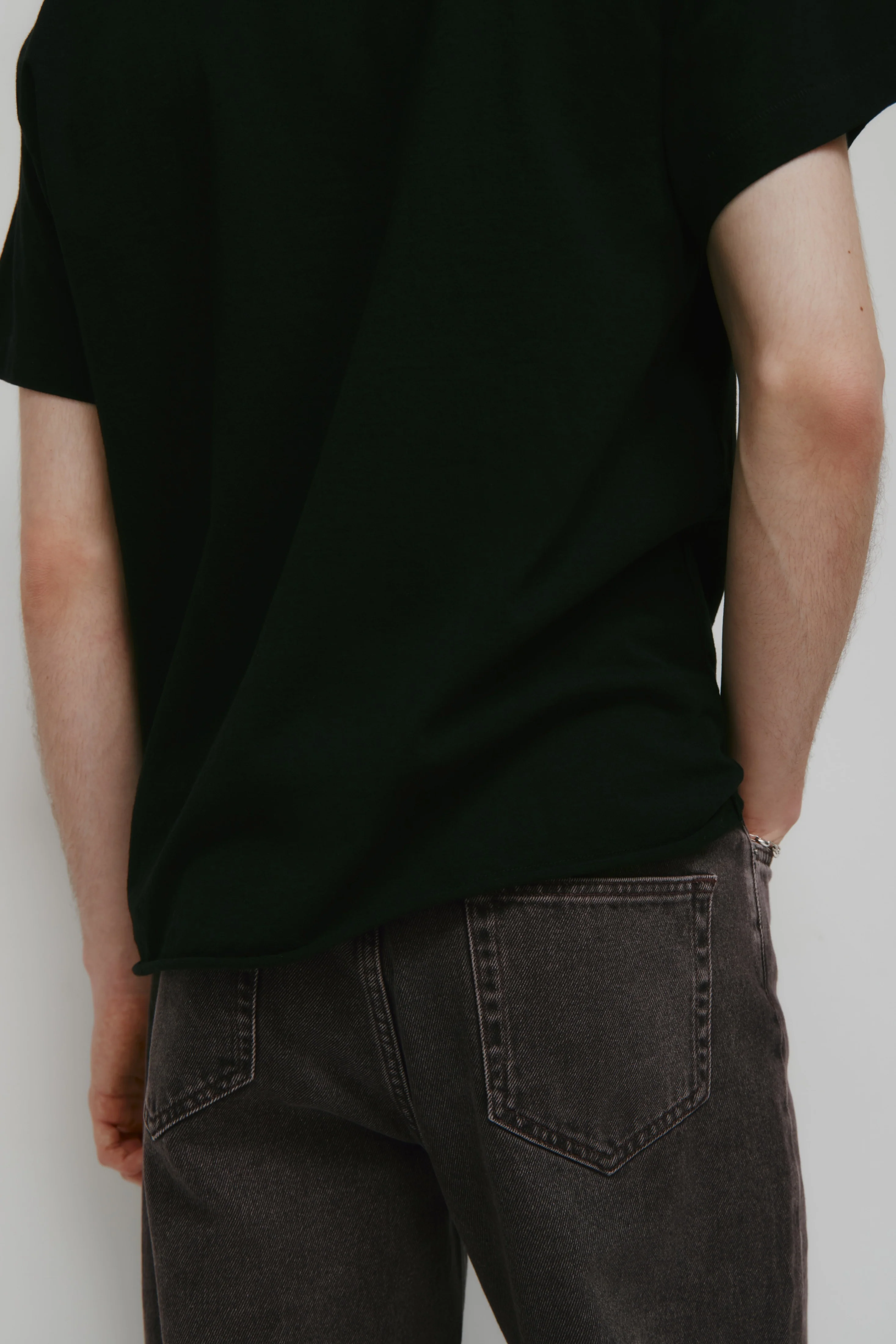 Men's Band Tee in Black - Image 5