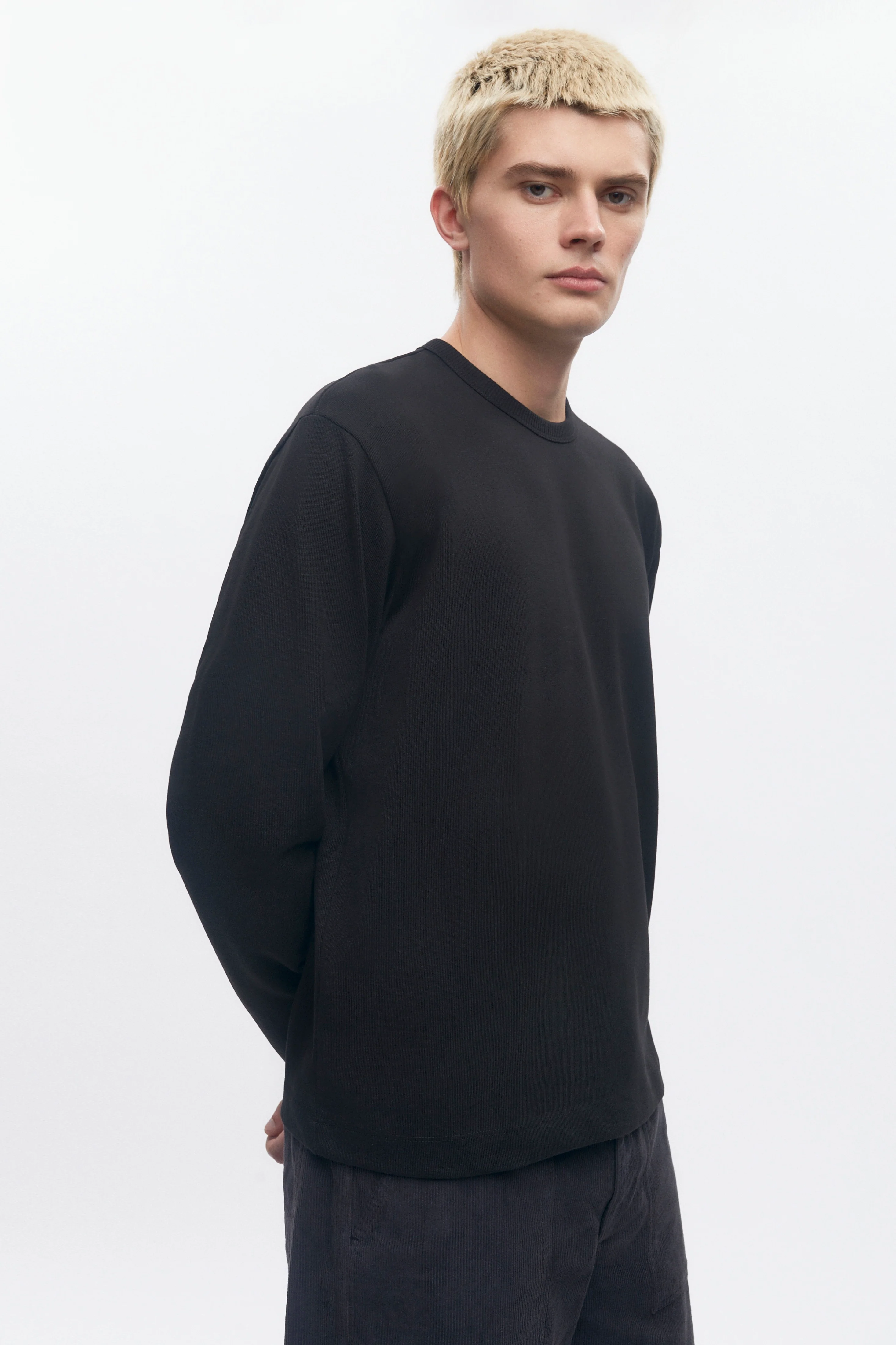 Men's Box Slub Longsleeve in Black - Image 5