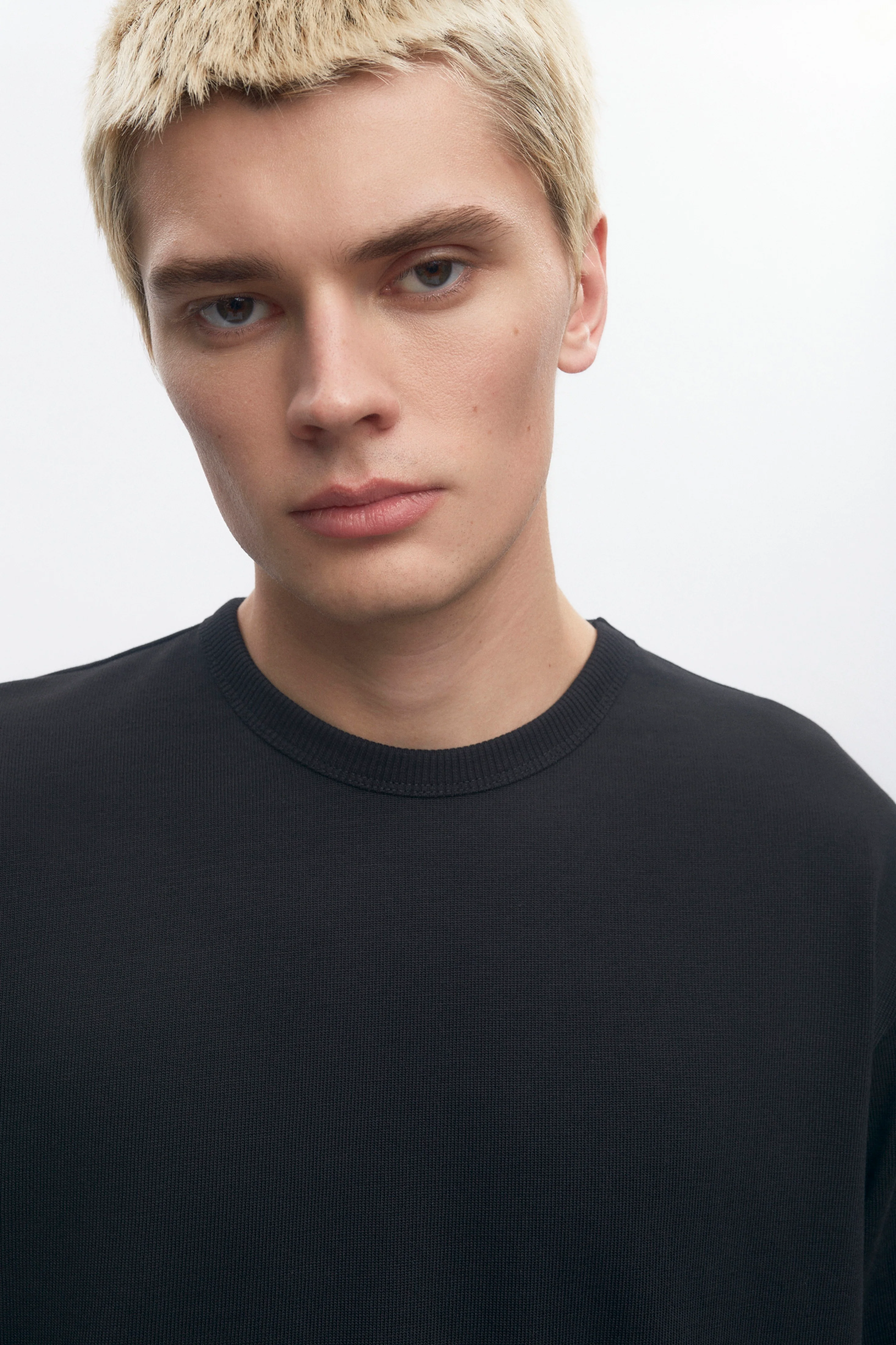 Men's Box Slub Tee in Black - Image 3