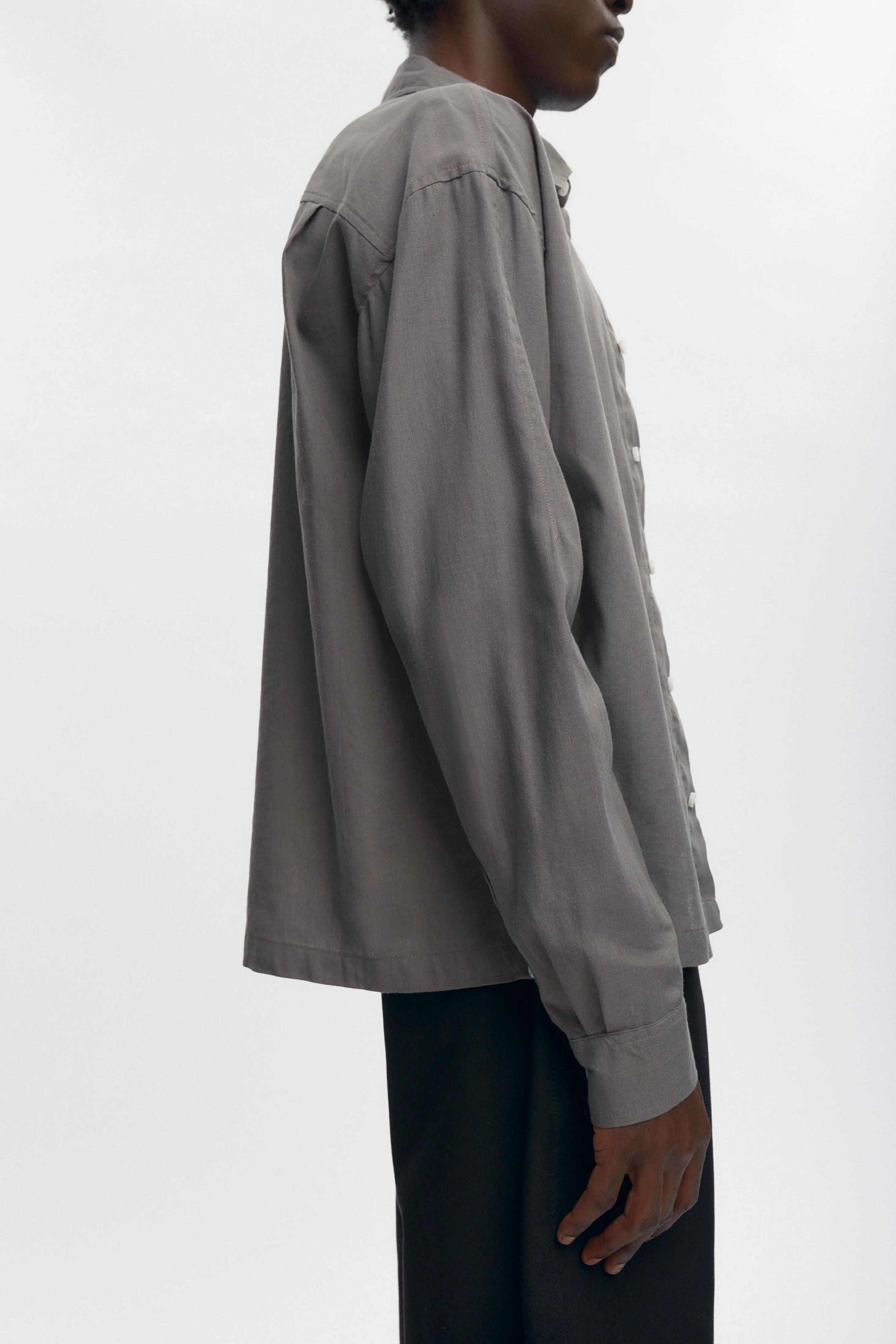 Cairo Linen Shirt in Warm Grey - Image 3
