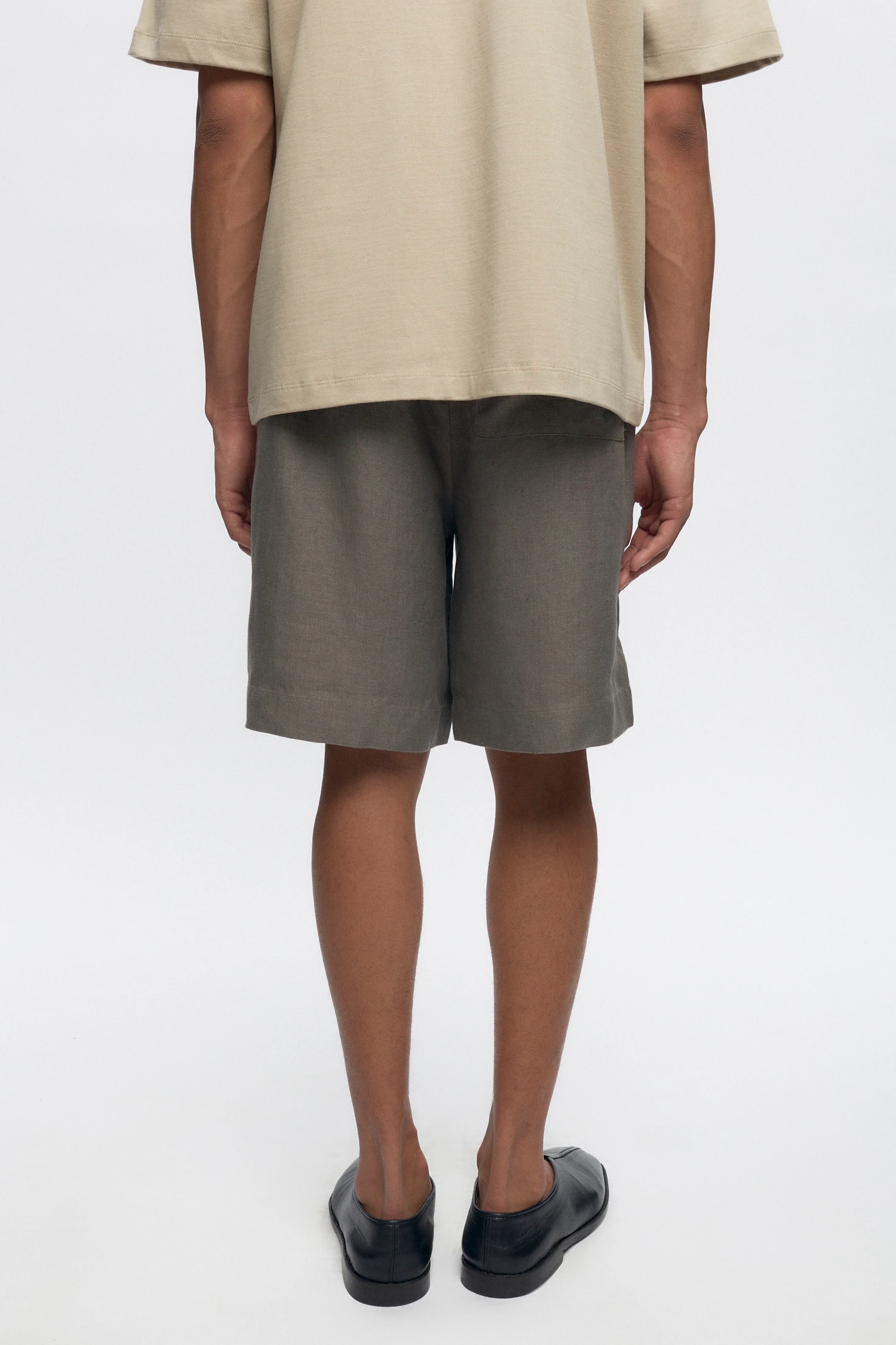 Cairo Linen Short in Dark Taupe - Image 3