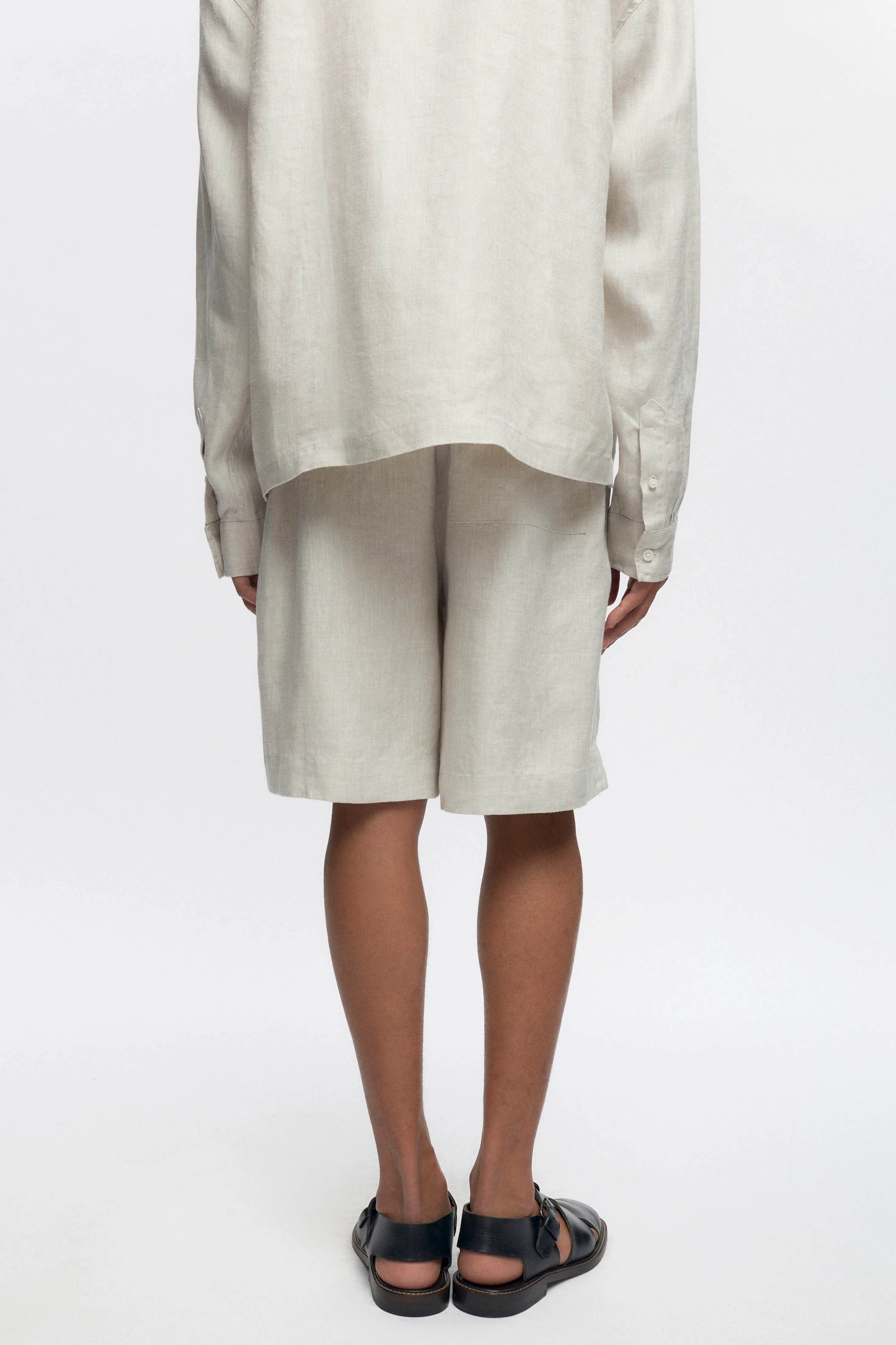 Cairo Linen Short in Natural - Image 4