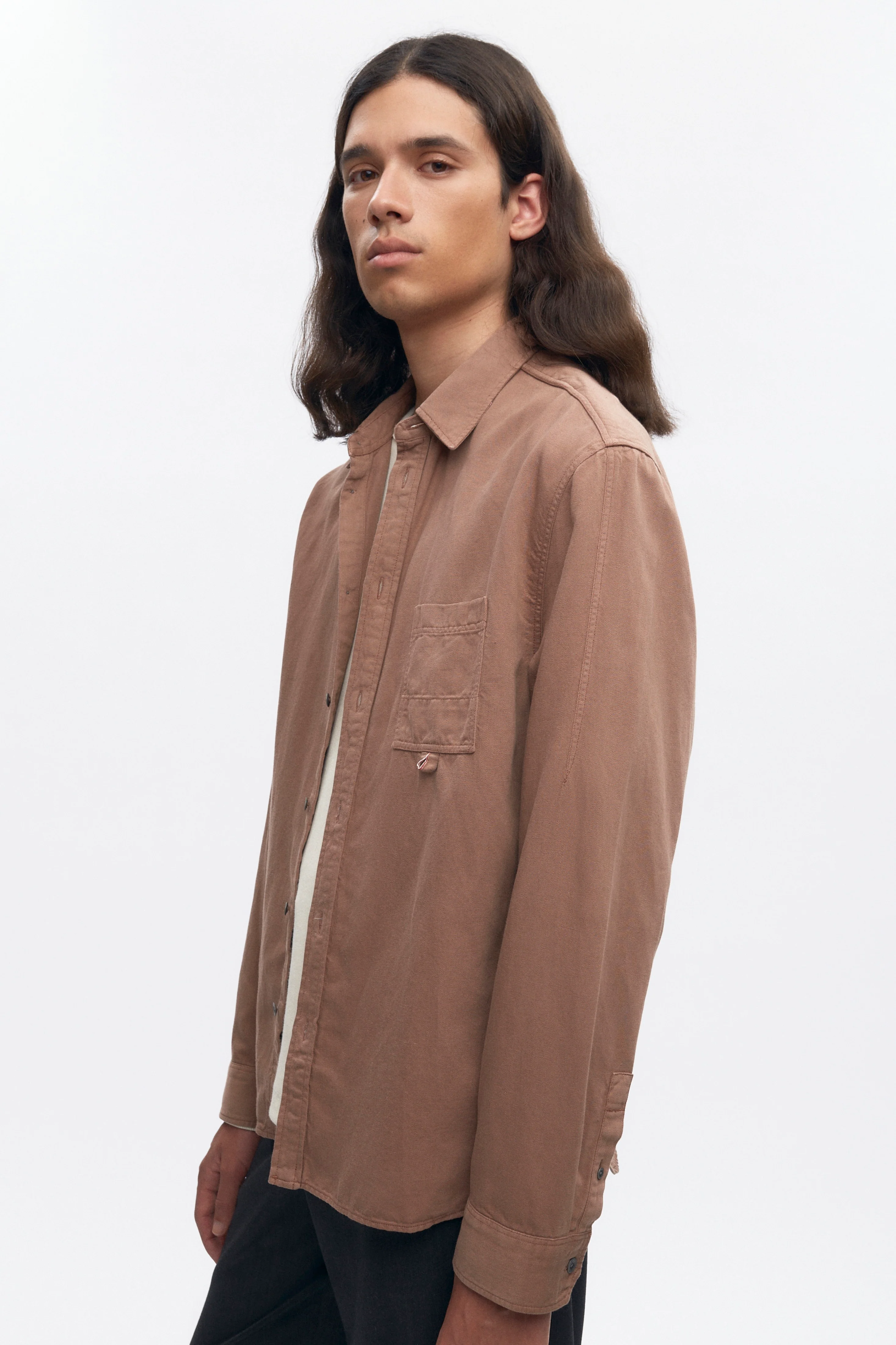 Men's Chambray Shirt in Earth - Image 3