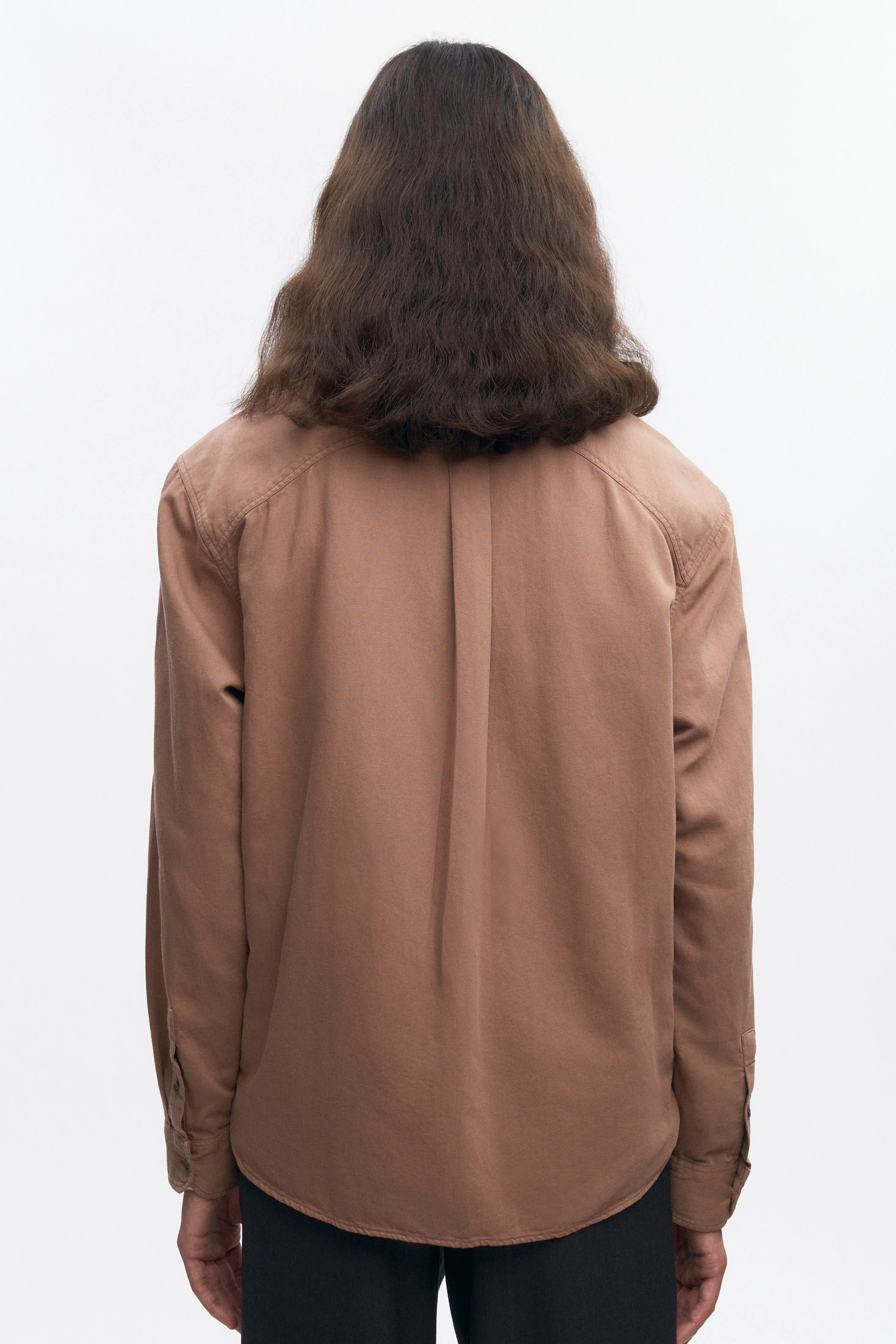 Men's Chambray Shirt in Earth - Image 4