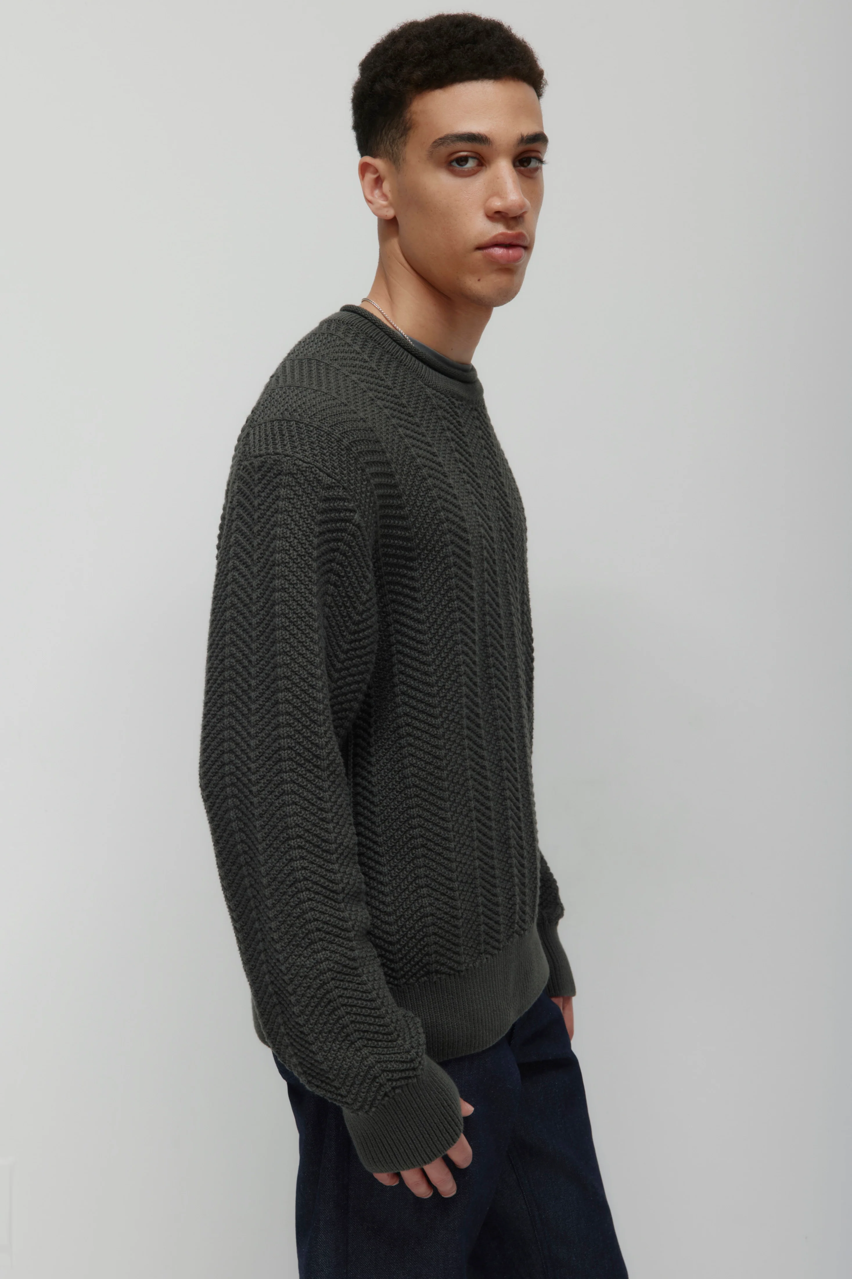 Men's Dahab Rollneck Sweater in Beluga - Image 3