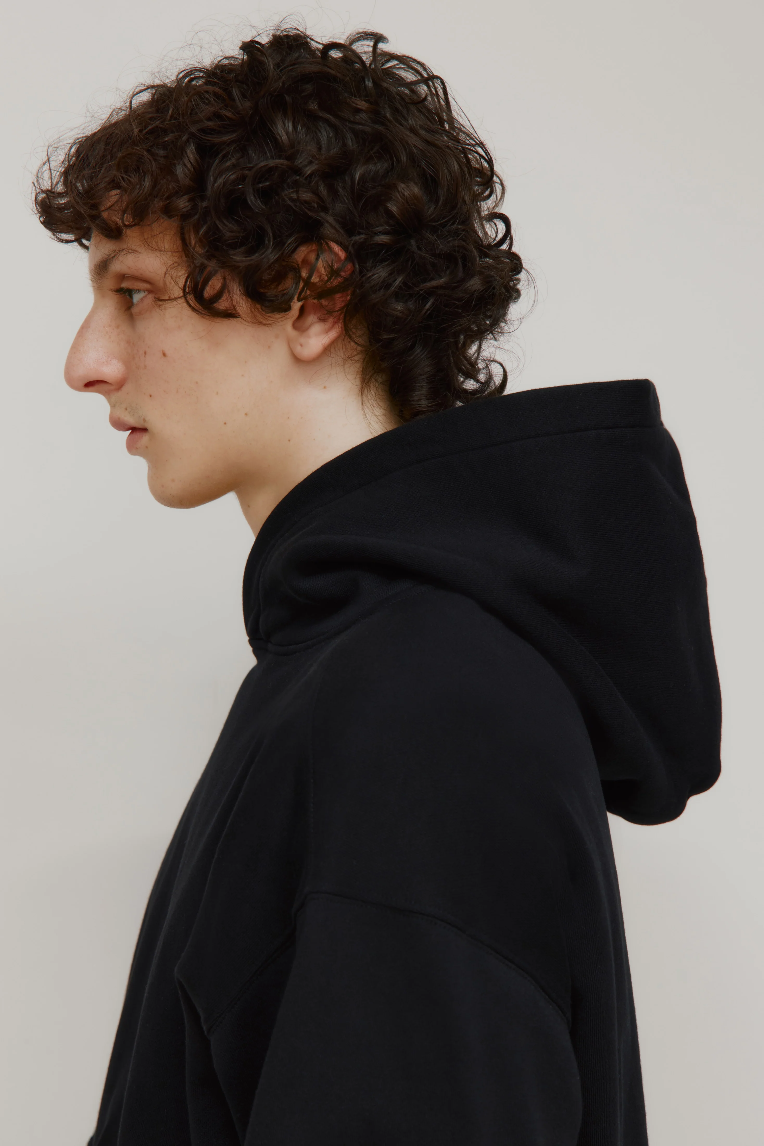 Men's Essential Hoodie in Black - Image 5