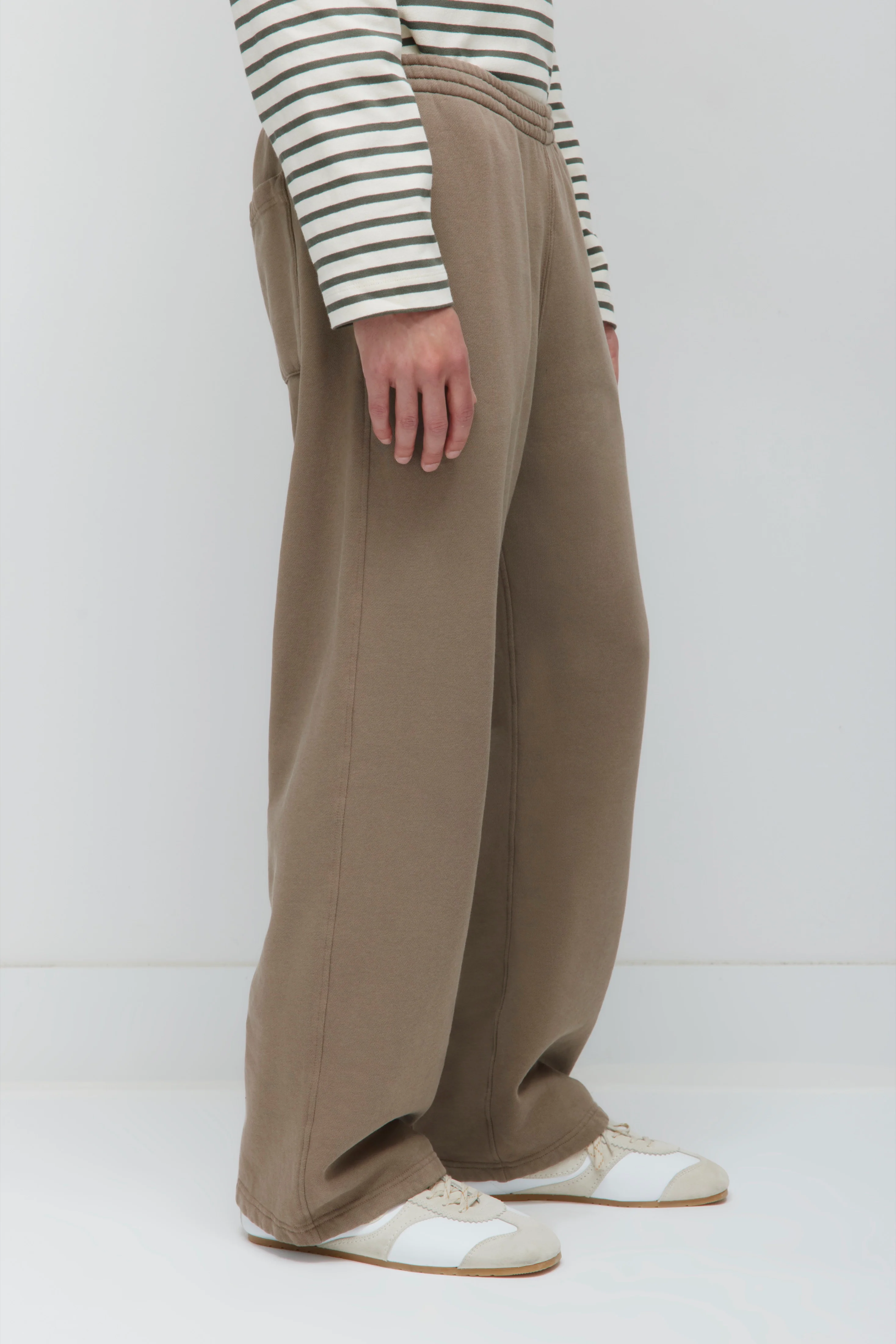 Men's Essential Straight Sweatpant in Taupe - Image 4