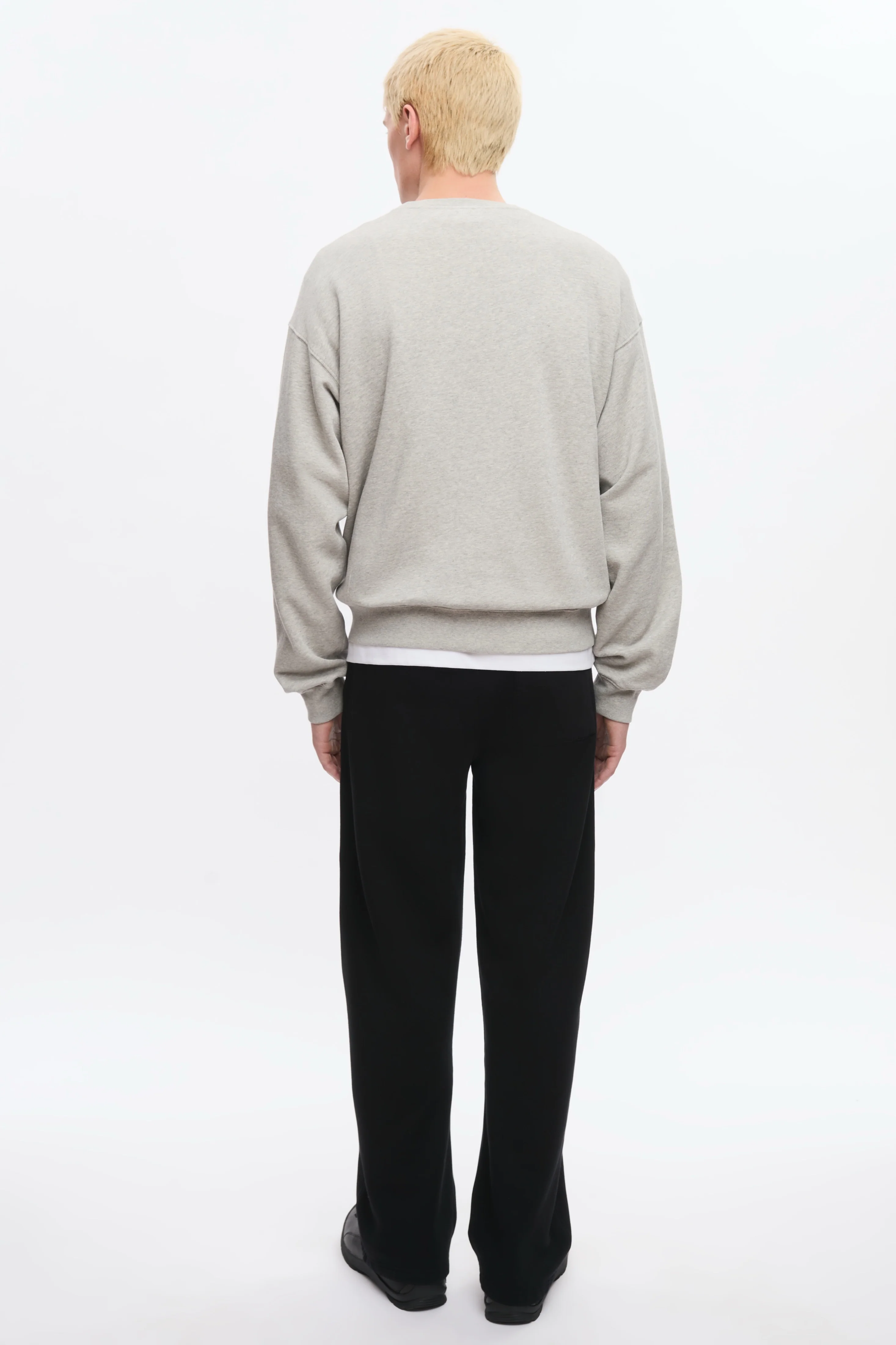 Men's Essential Sweatshirt in Heather Grey - Image 6