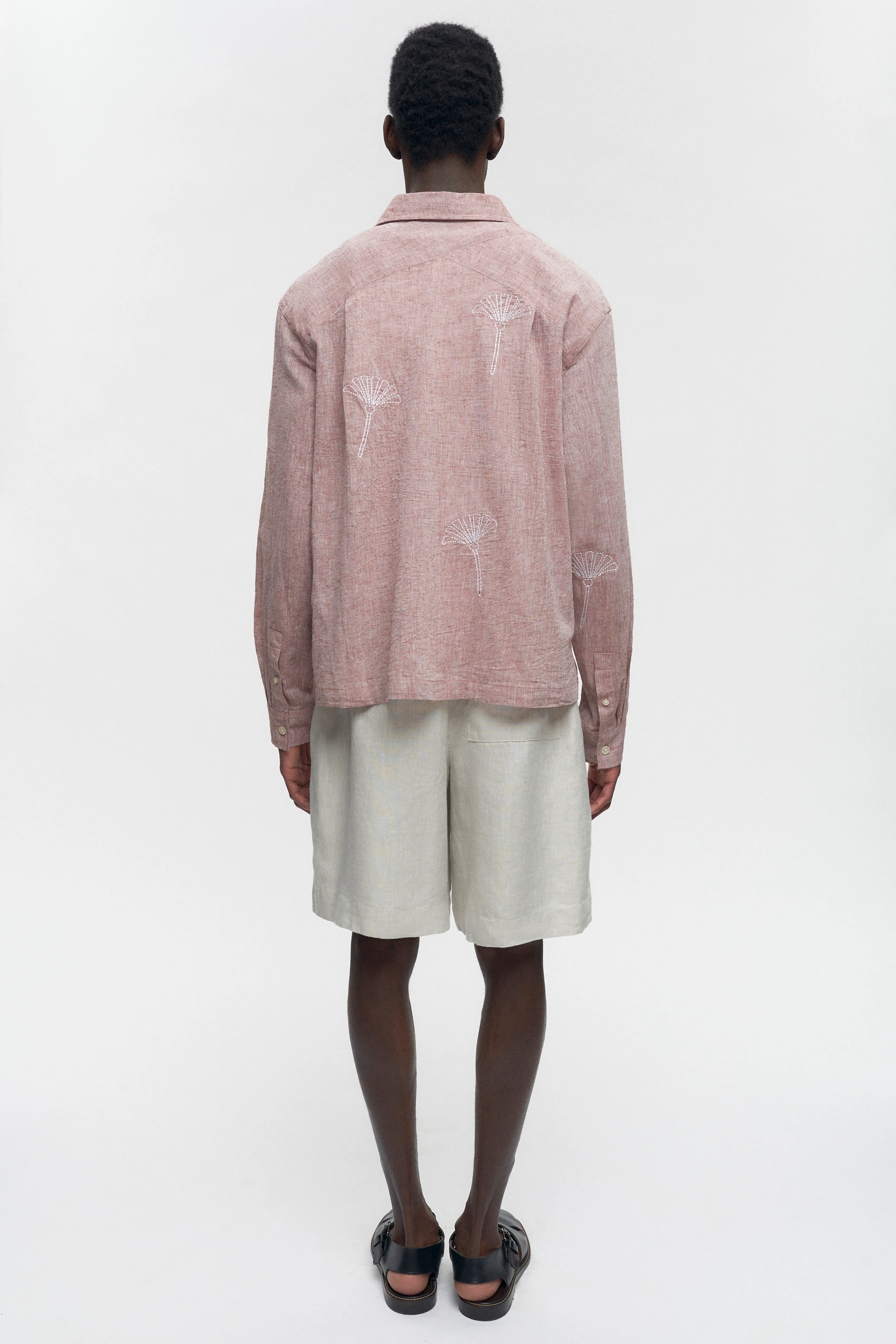 Featherweight Shirt in Acorn - Image 5