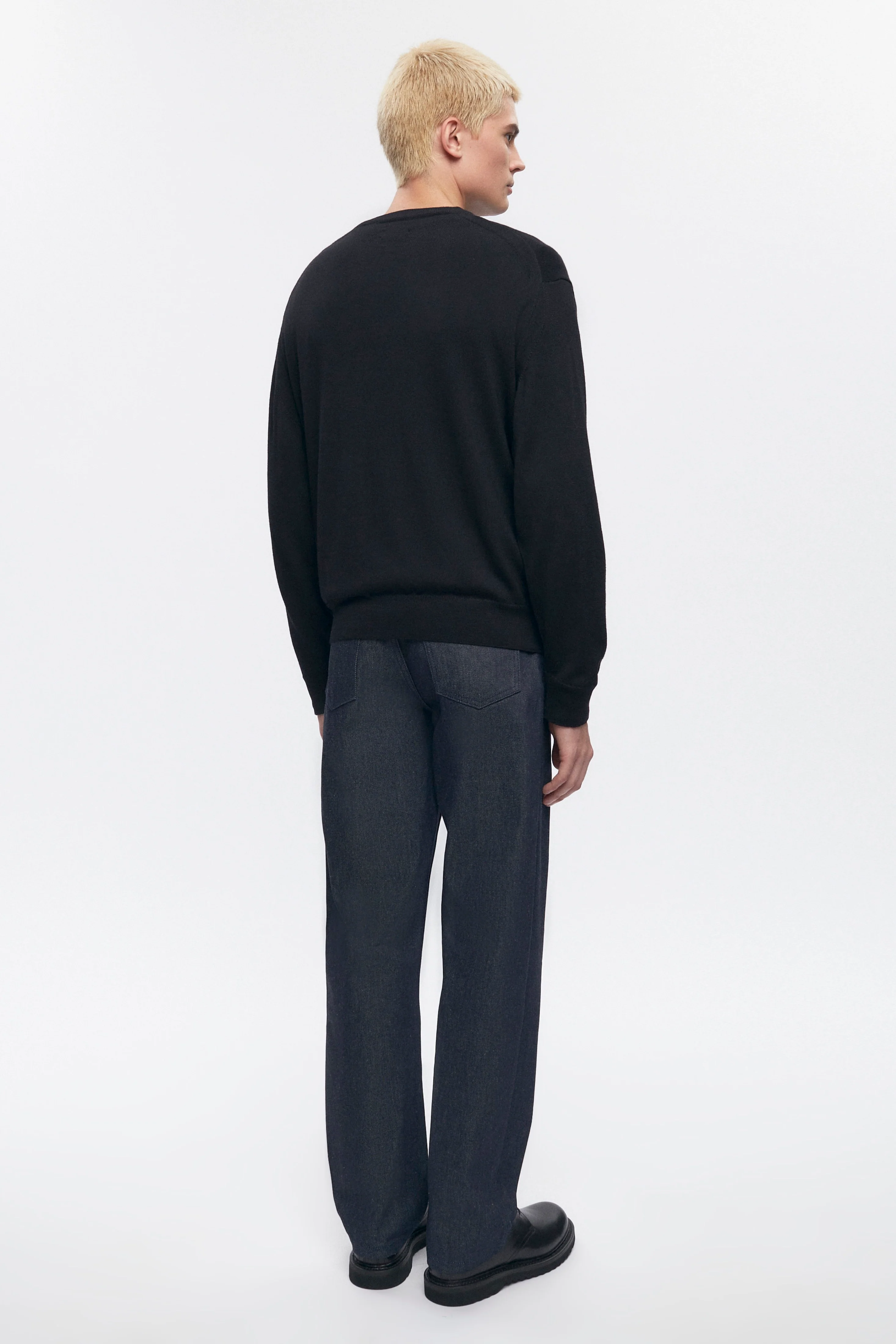 Men's Fine Merino Crewneck Sweater in Black - Image 6
