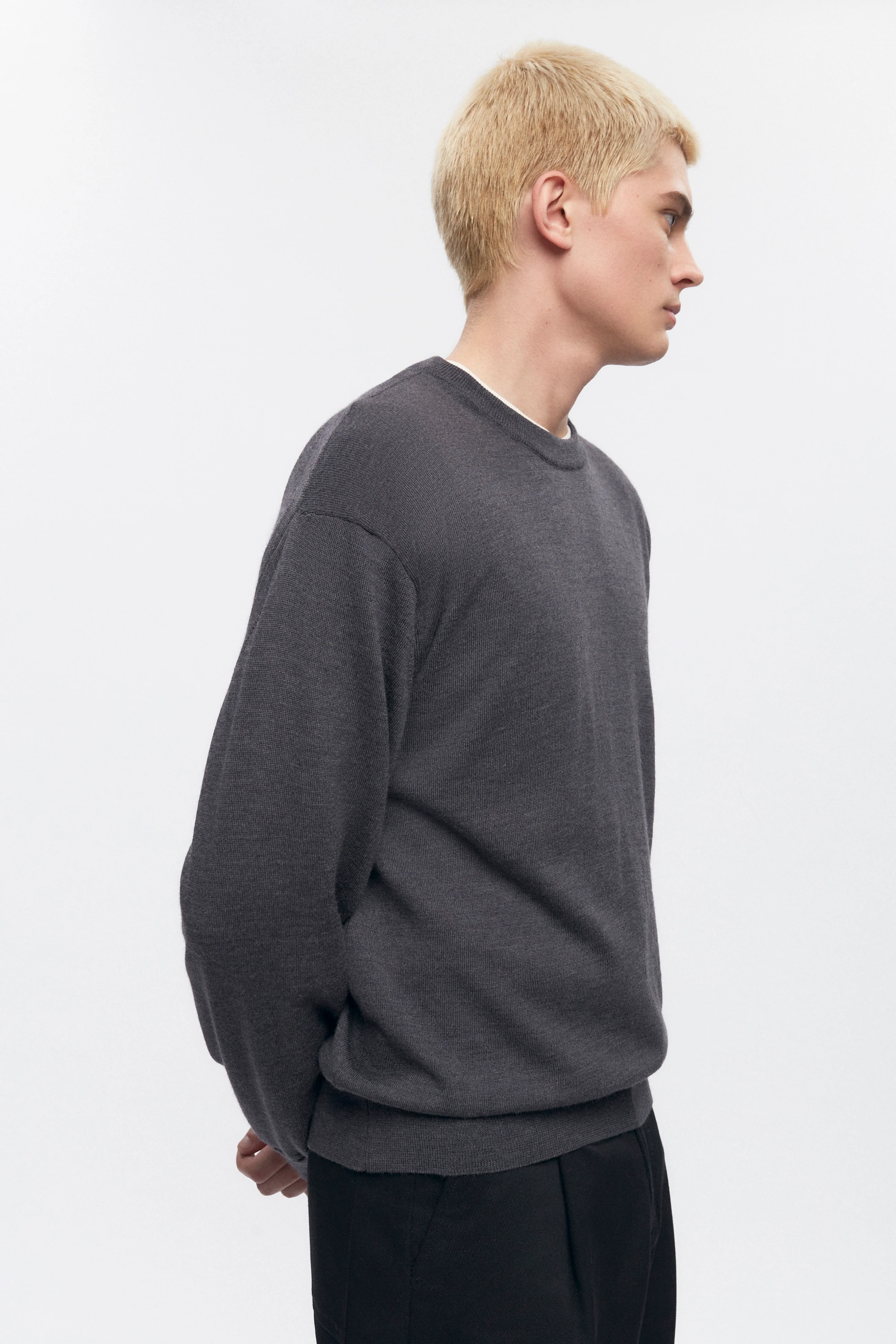 Men's Fine Merino Crewneck Sweater in Charcoal Melange - Image 3