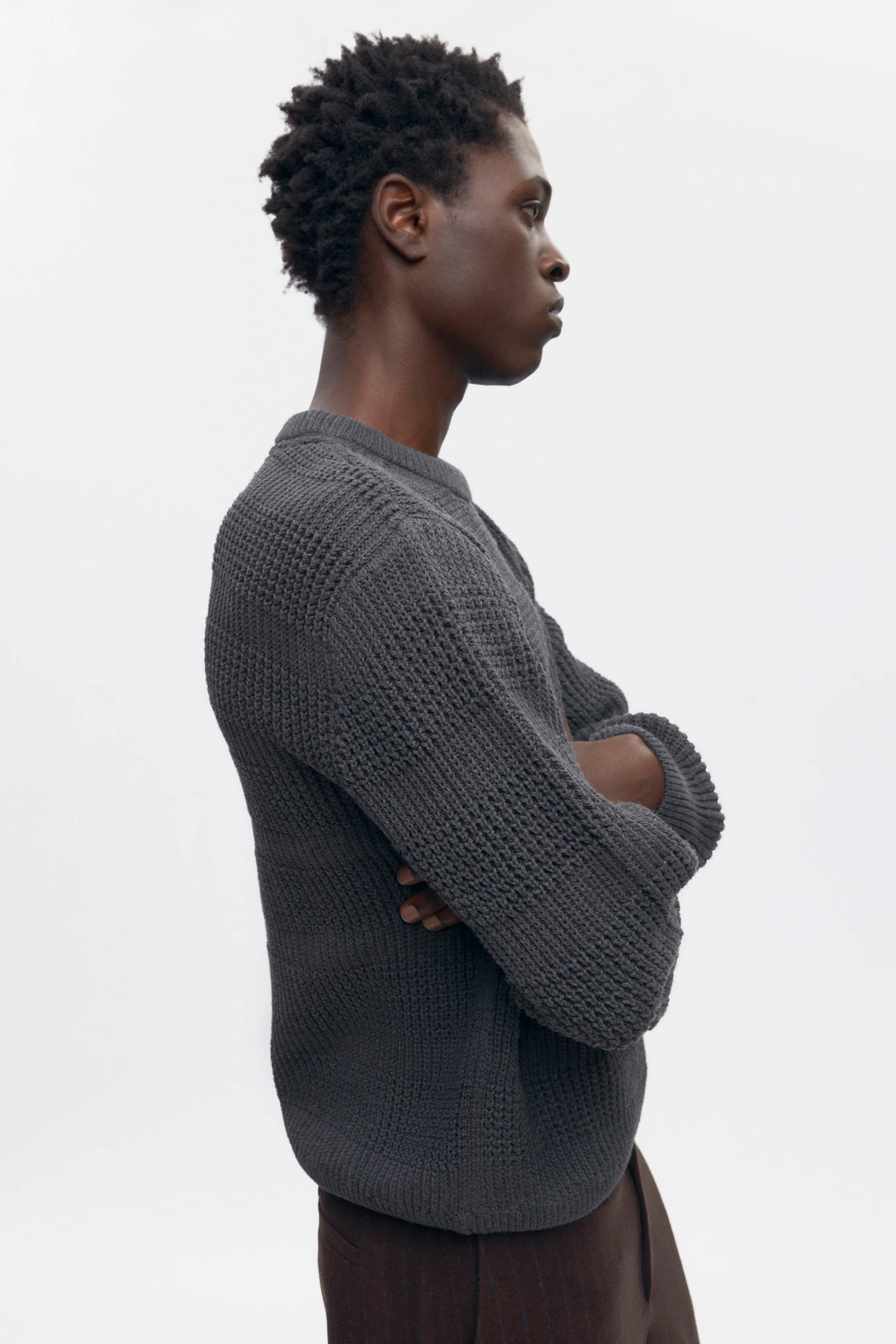 Men's Grid Stitch Crewneck Sweater in Charcoal Melange - Image 3
