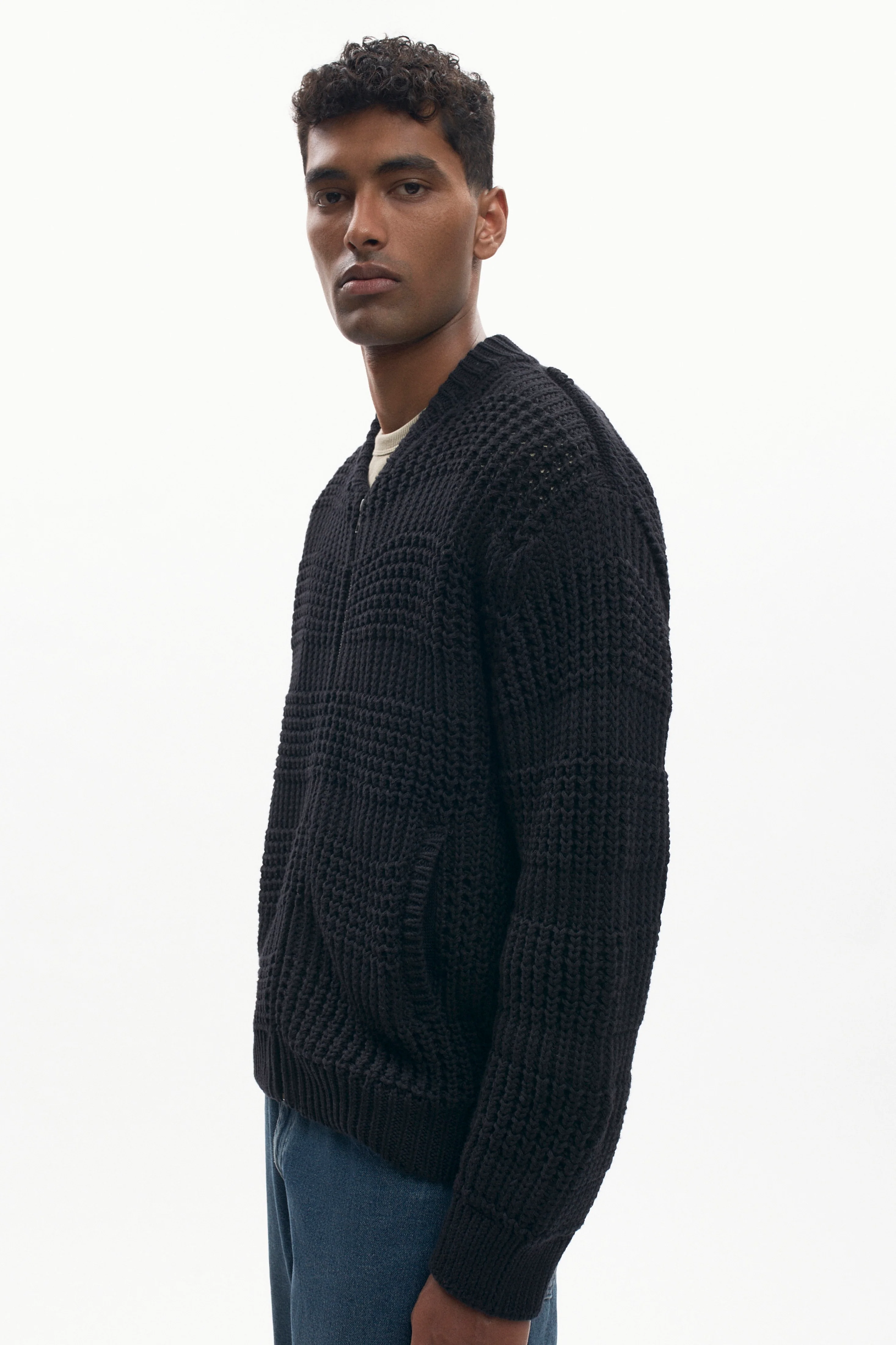 Men's Grid Stitch Zip Sweater in Black - Image 4