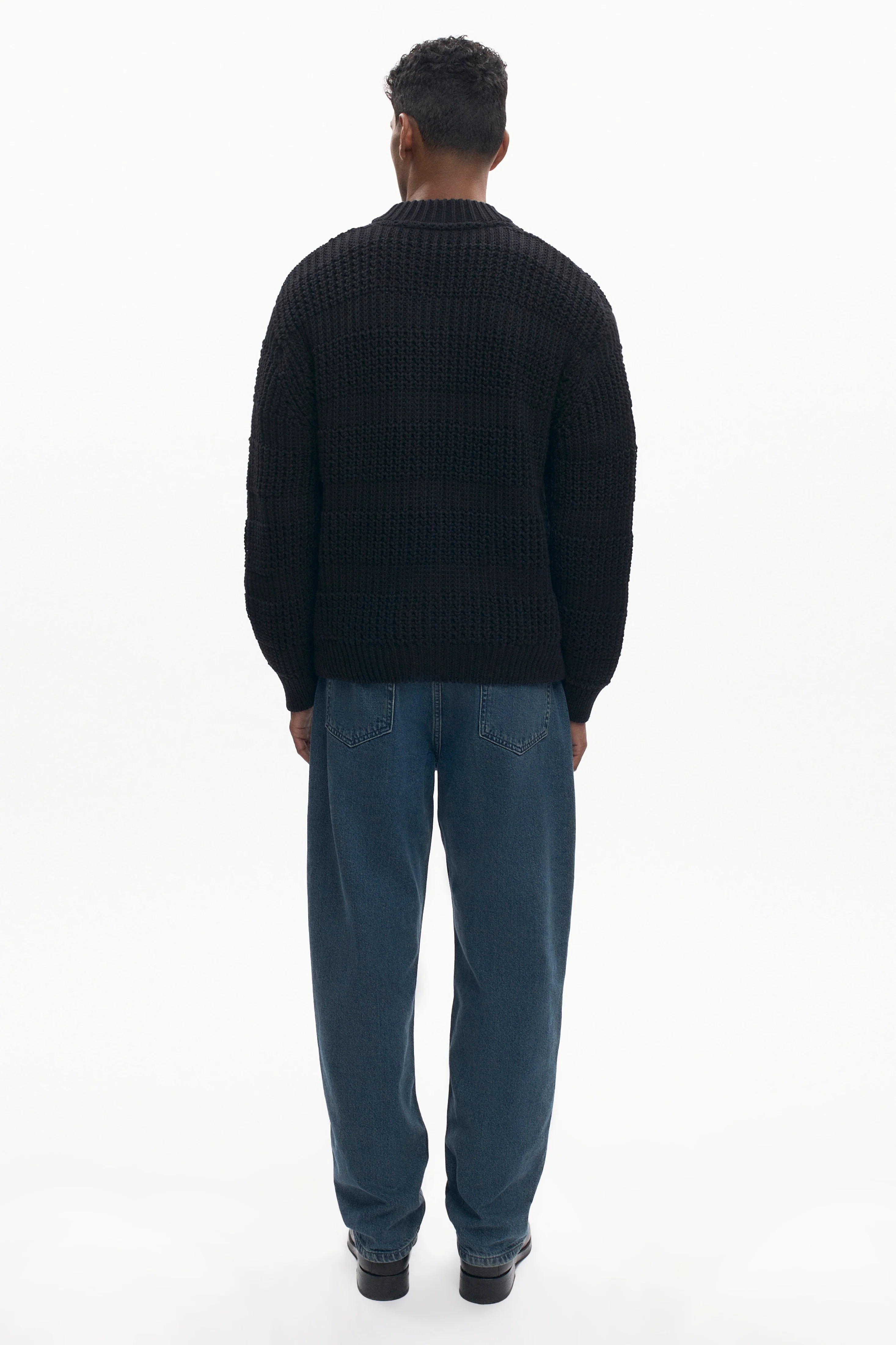 Men's Grid Stitch Zip Sweater in Black - Image 6