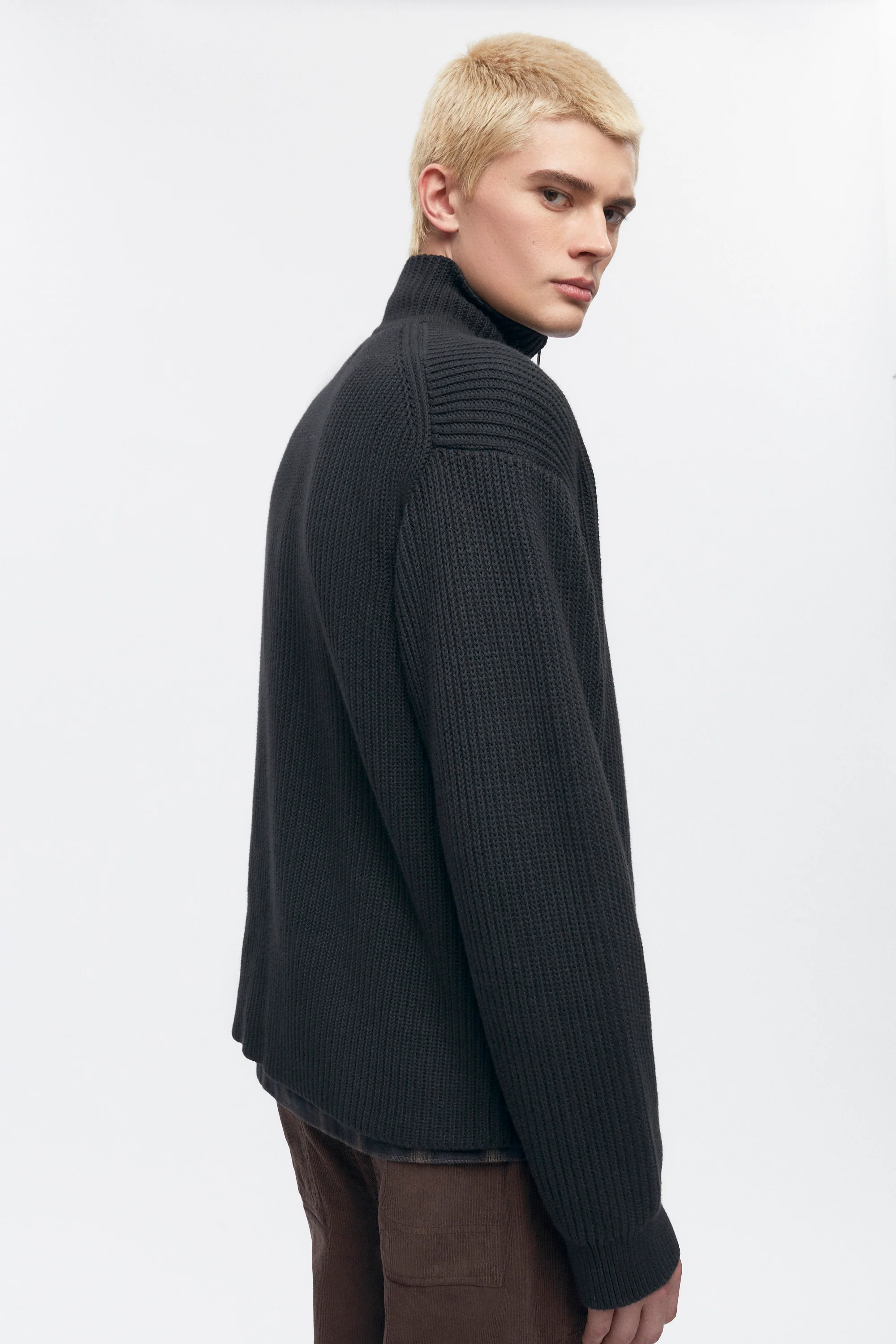 Men's Half Zip Rib Sweater in Black - Image 4