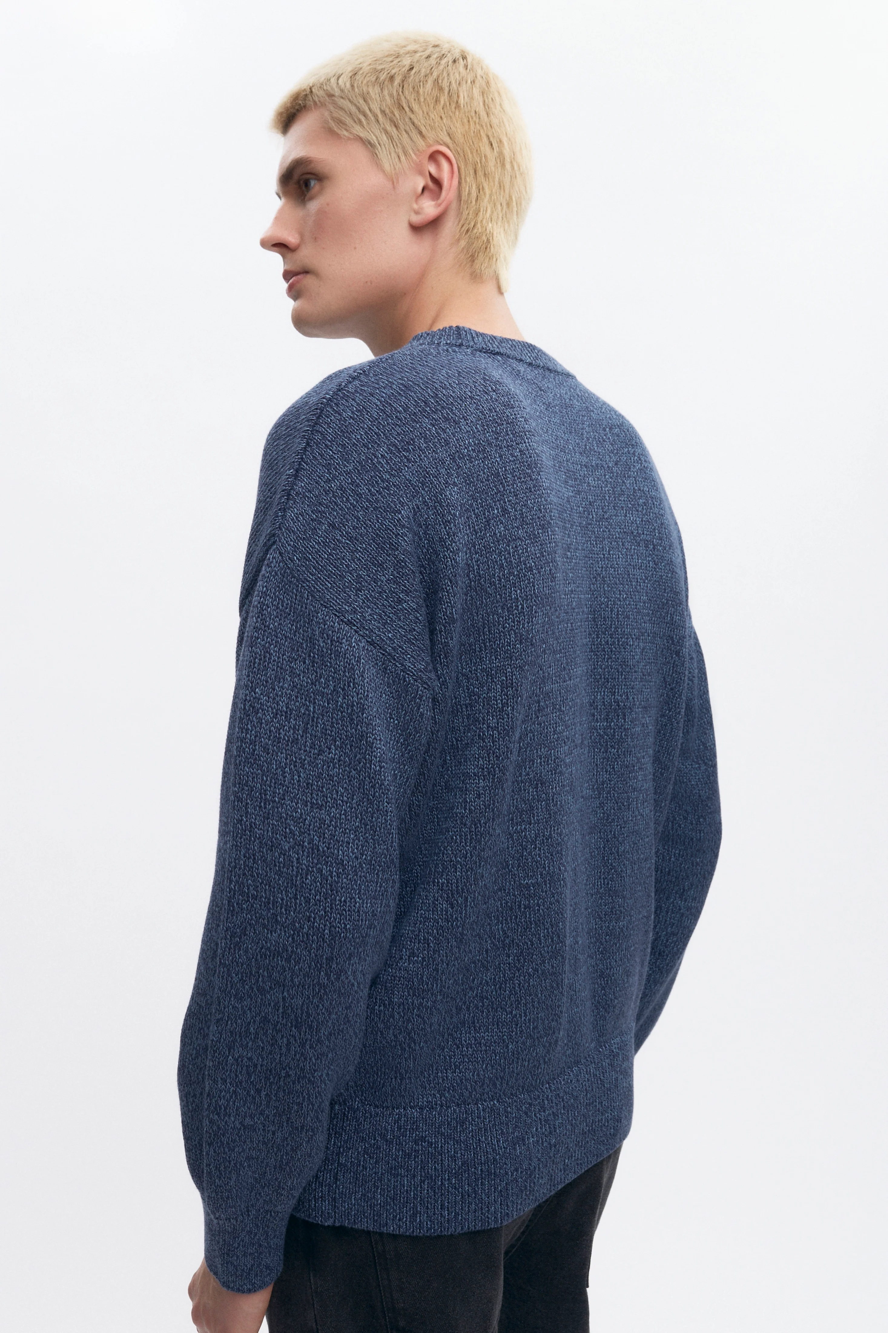 Men's Hamatah Sweater in Blue Melange - Image 4