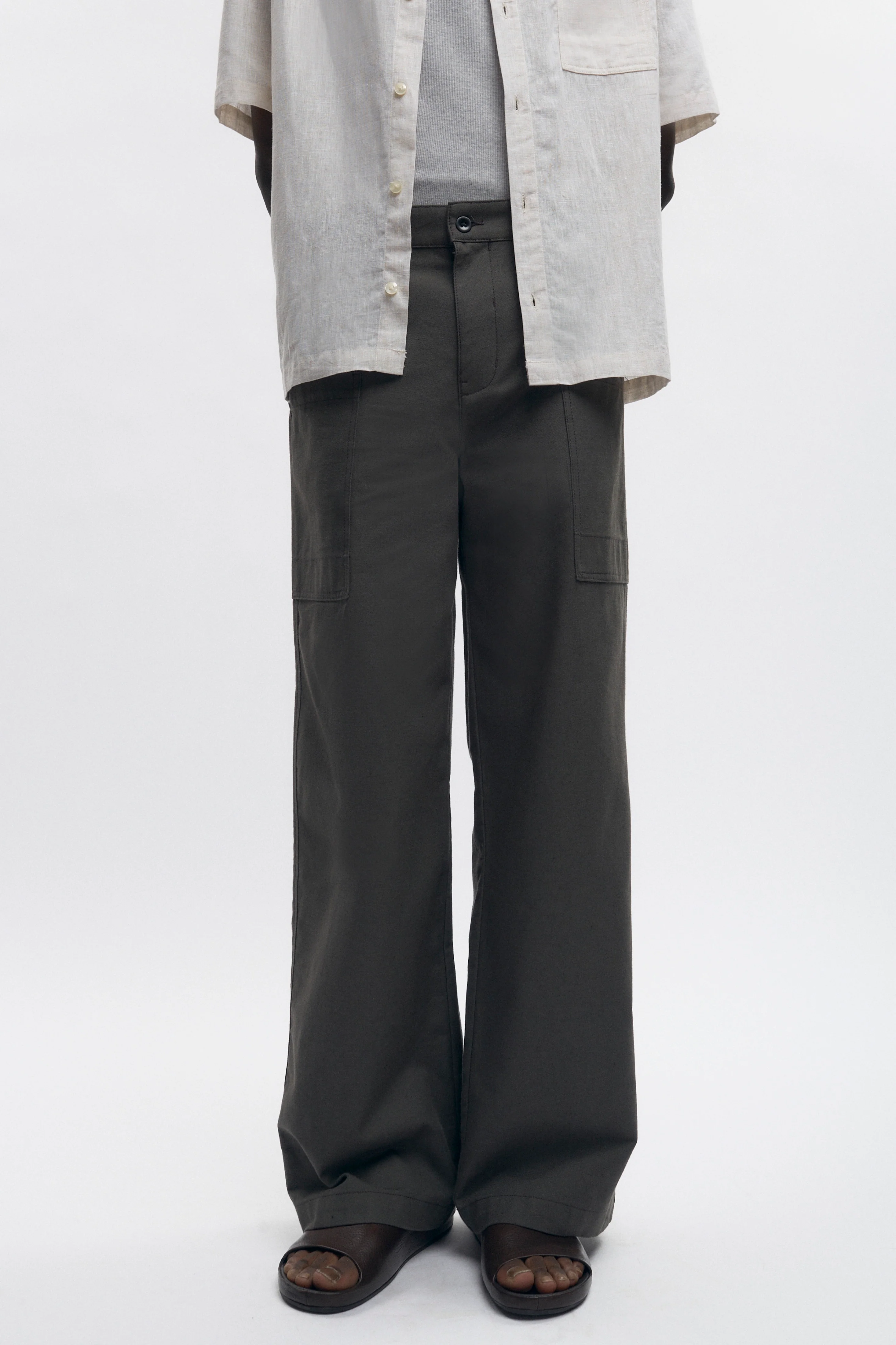 Harvest Pocket Pant in Beluga - Image 2
