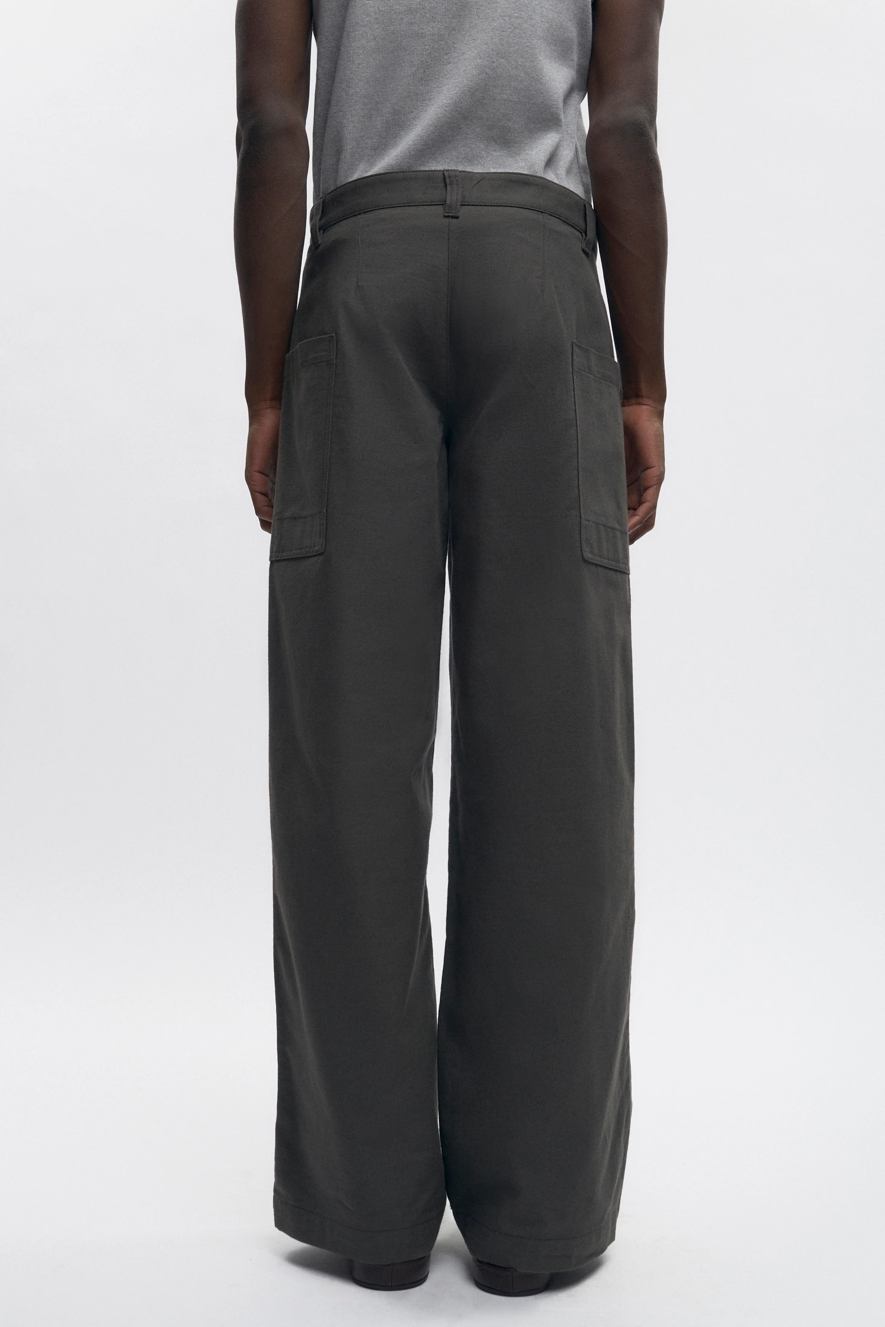 Harvest Pocket Pant in Beluga - Image 3