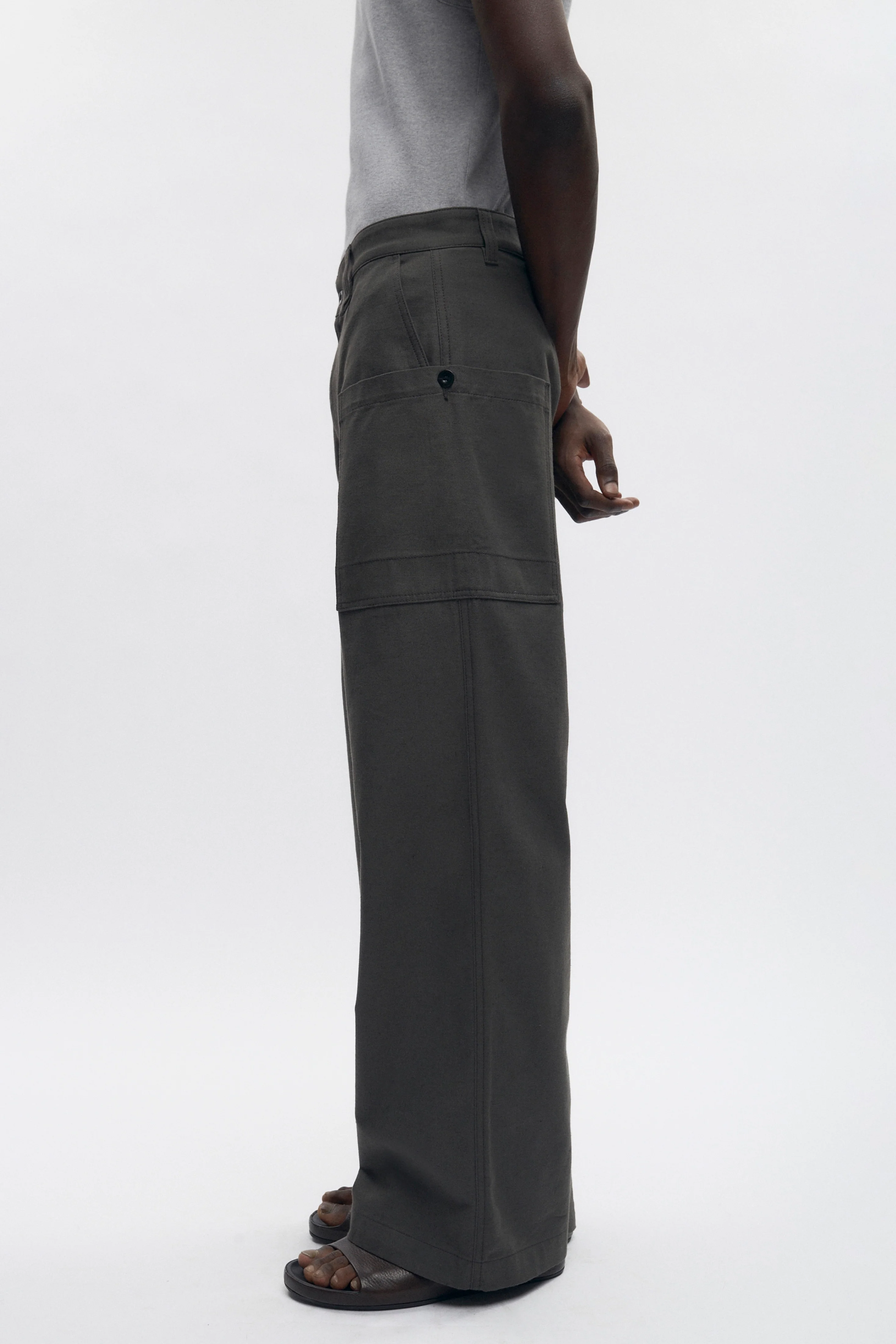 Harvest Pocket Pant in Beluga - Image 4