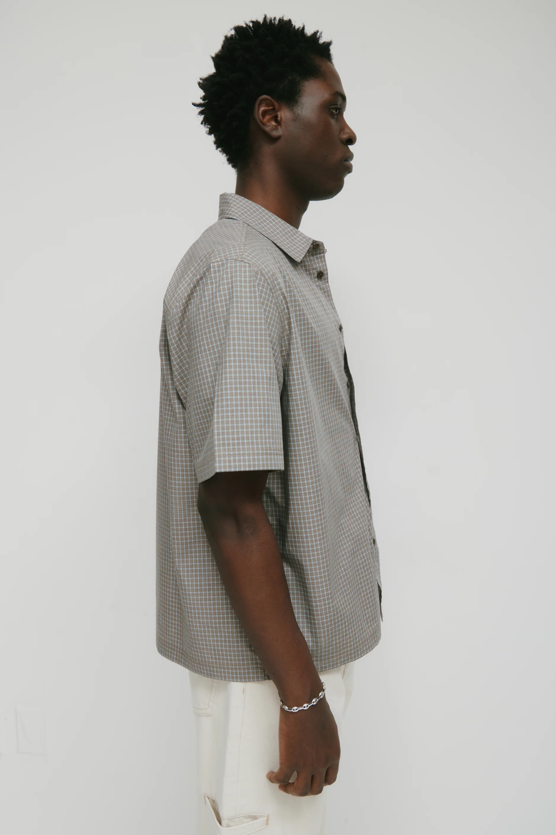 Men's Haydar Shortsleeve Shirt in Taupe/White/Dark Indigo Check - Image 3