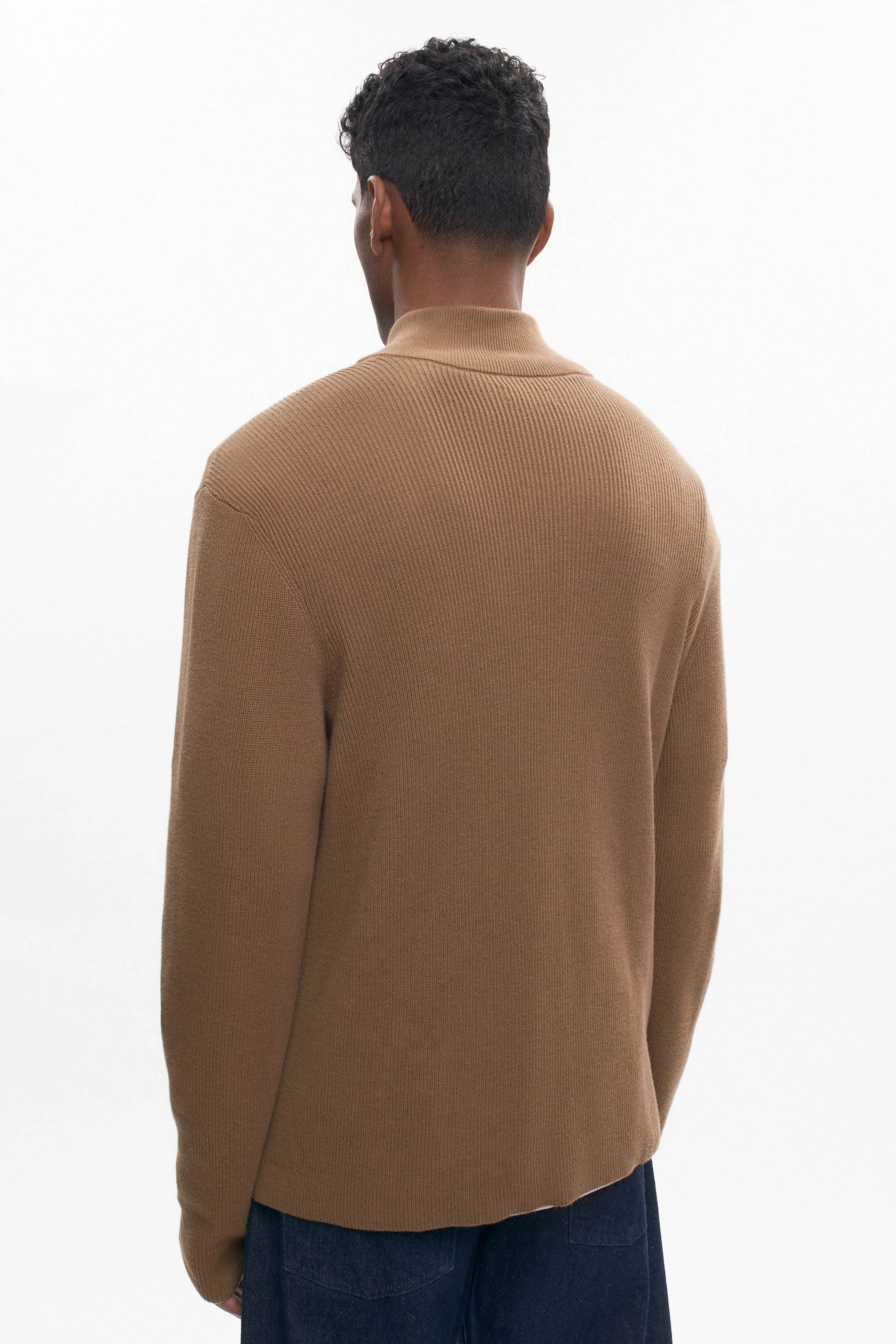 Men's Lightweight Zip Sweater in Otter - Image 4
