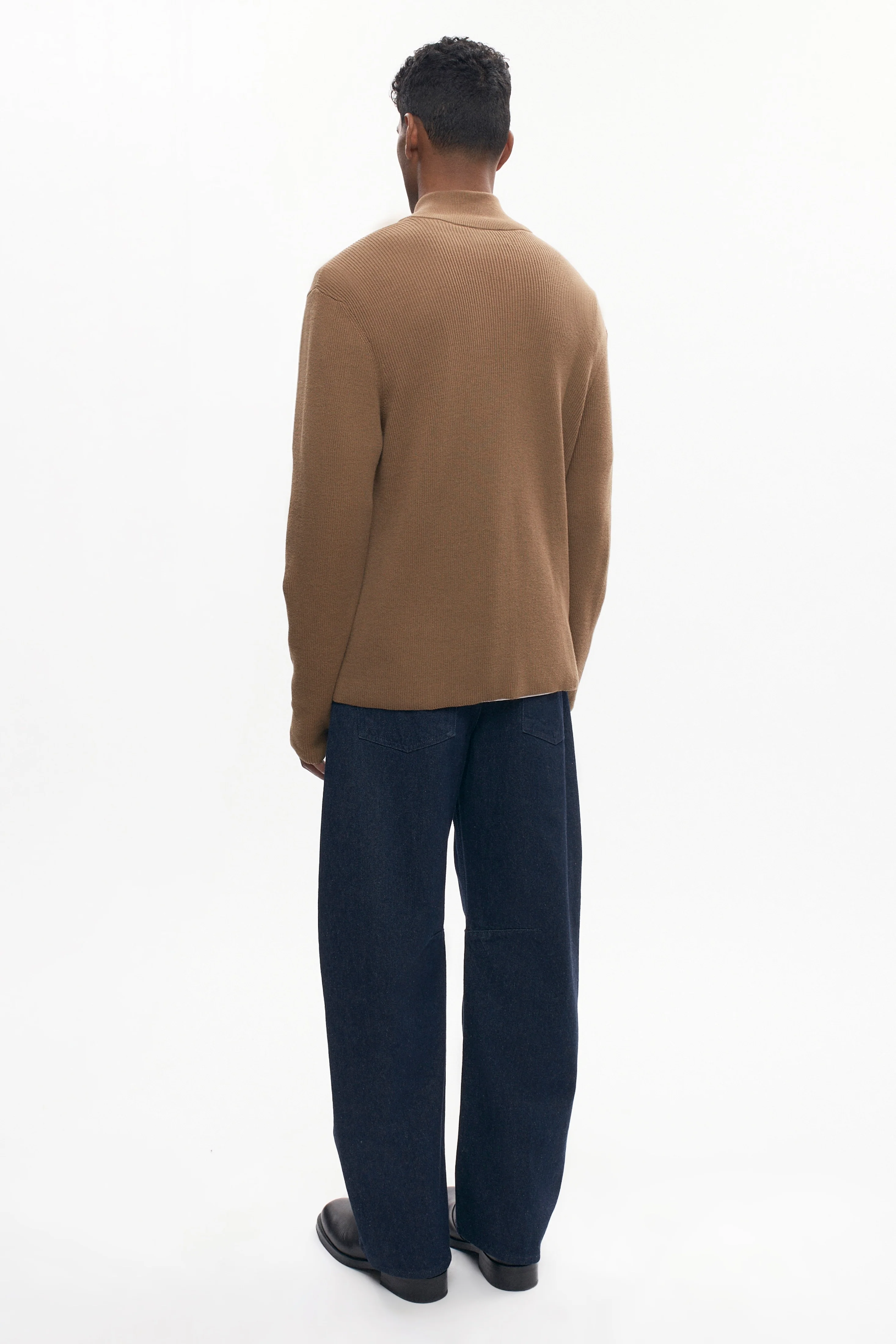 Men's Lightweight Zip Sweater in Otter - Image 7