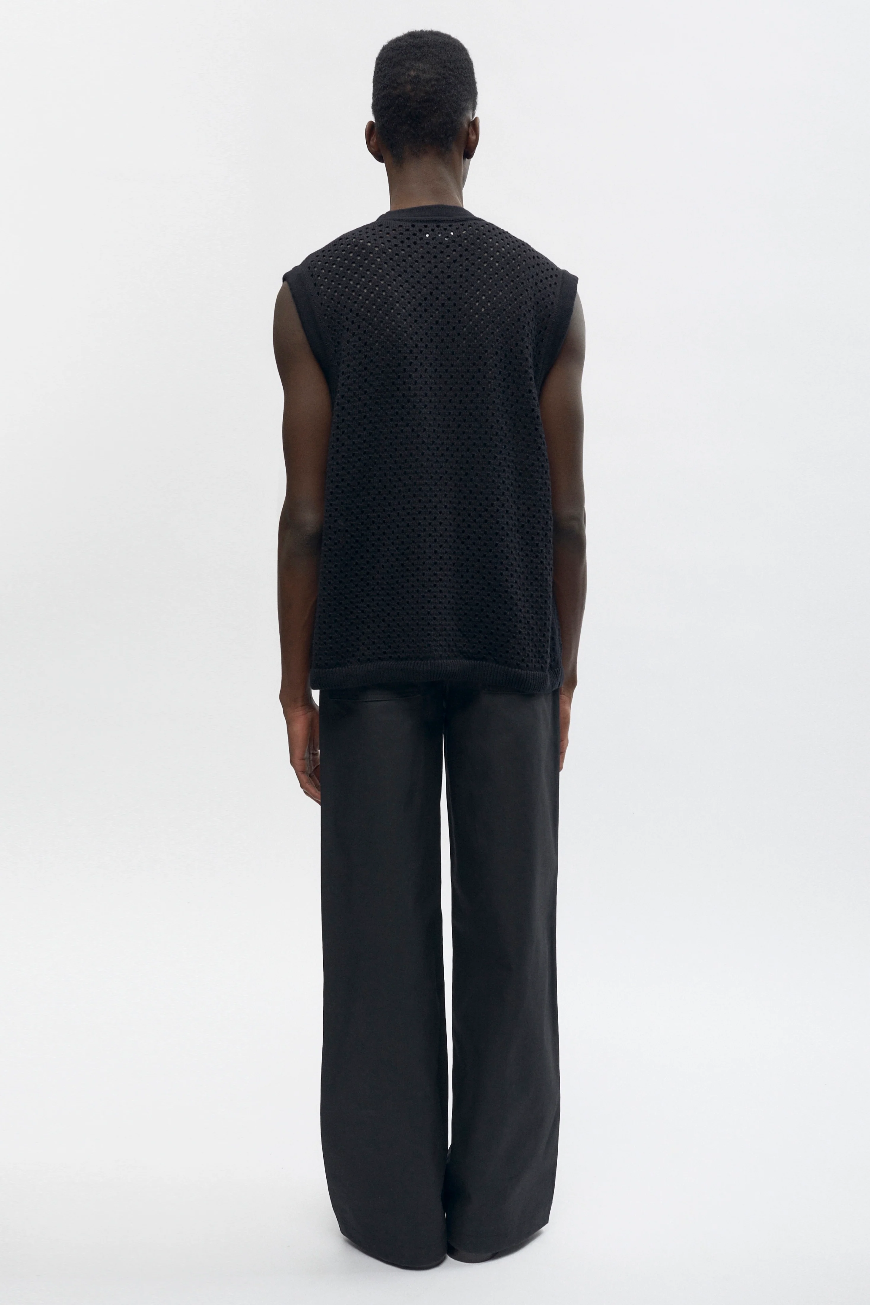 Mina Vest in Black - Image 5