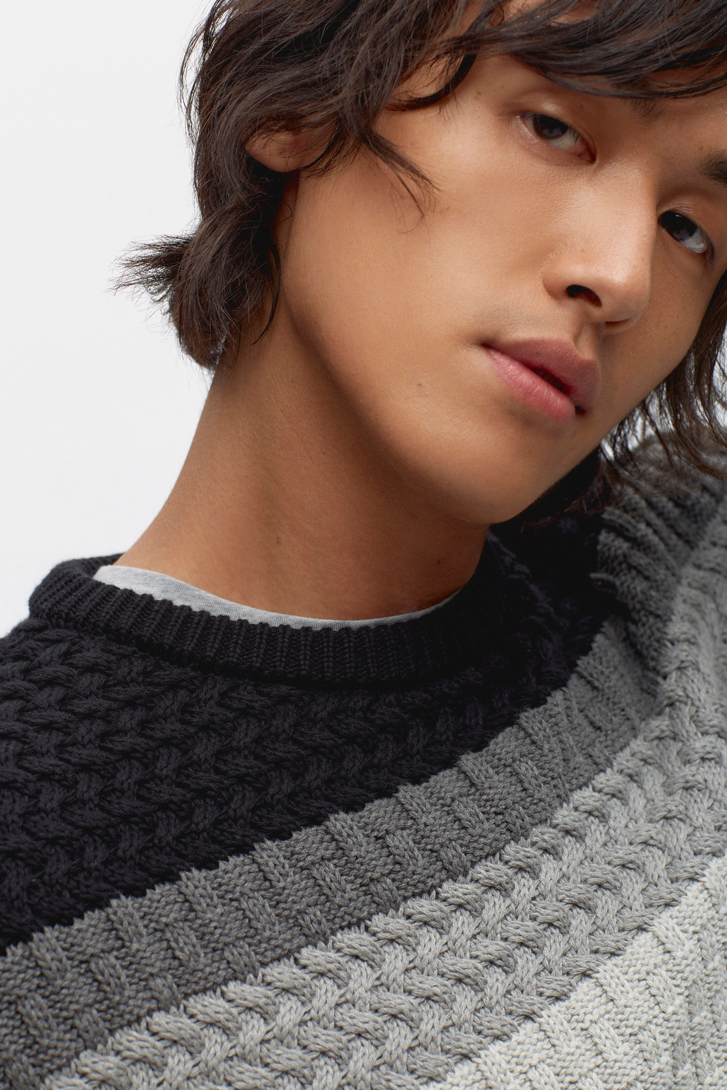 Namat Sweater in Black Melange - Image 4