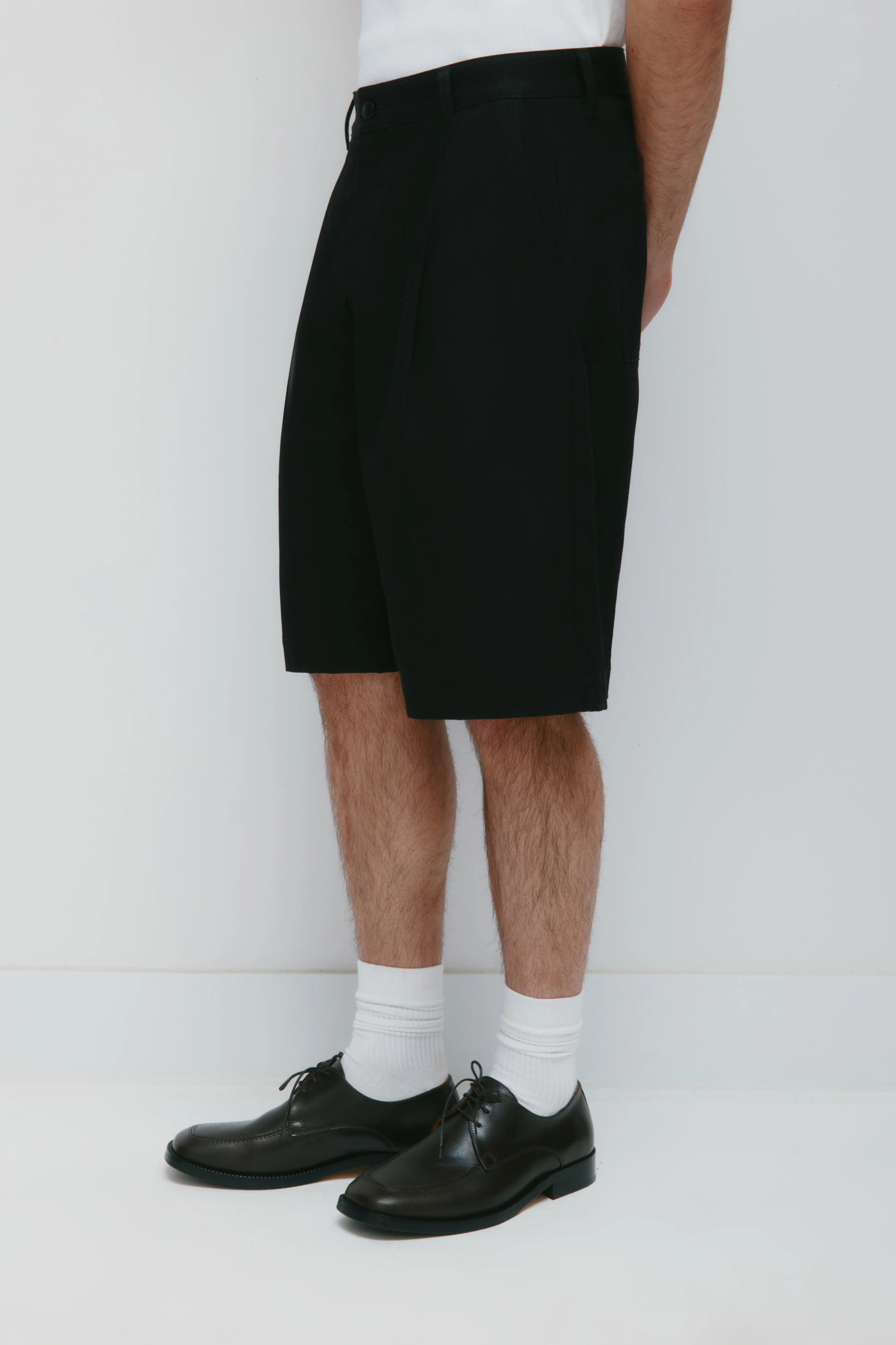 Men's Nilus Shorts in Black - Image 3