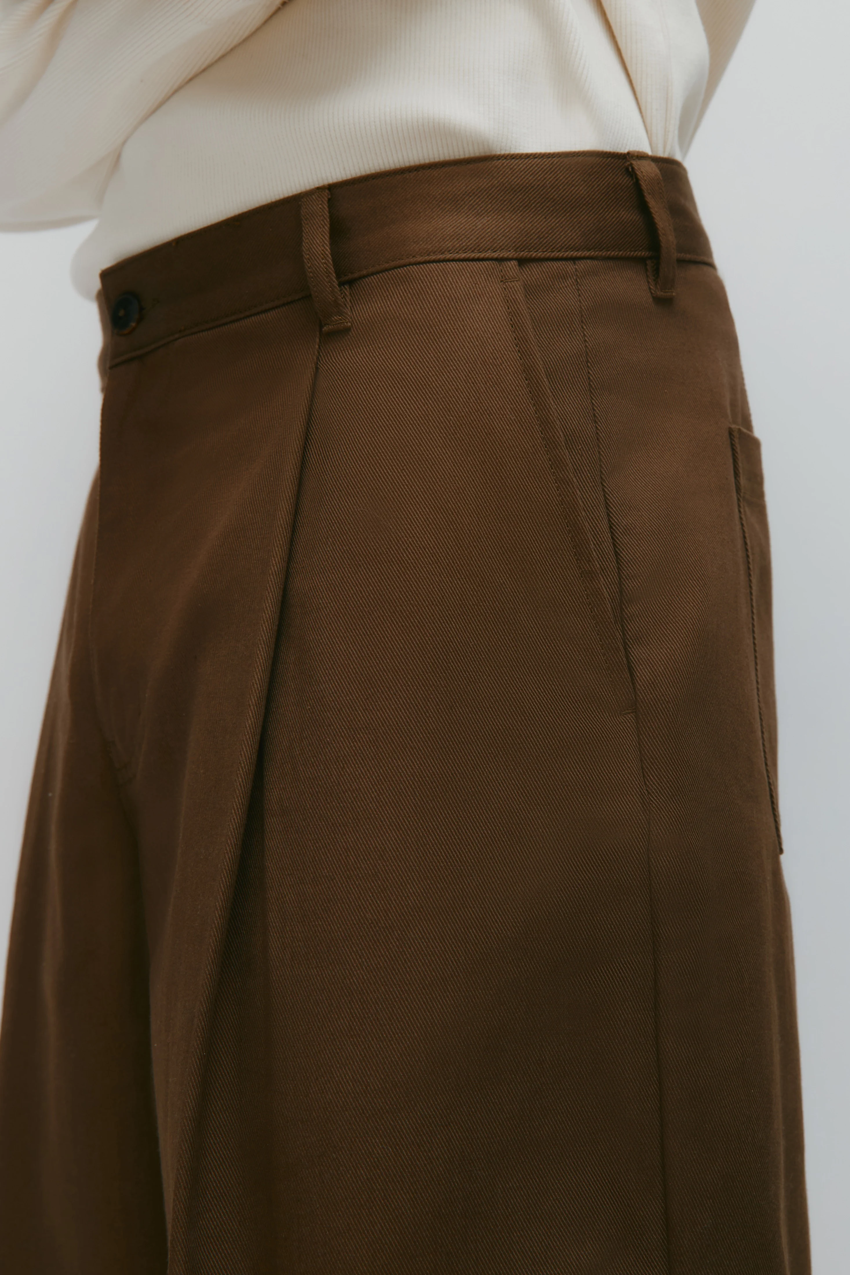 Men's Nilus Shorts in Walnut - Image 5