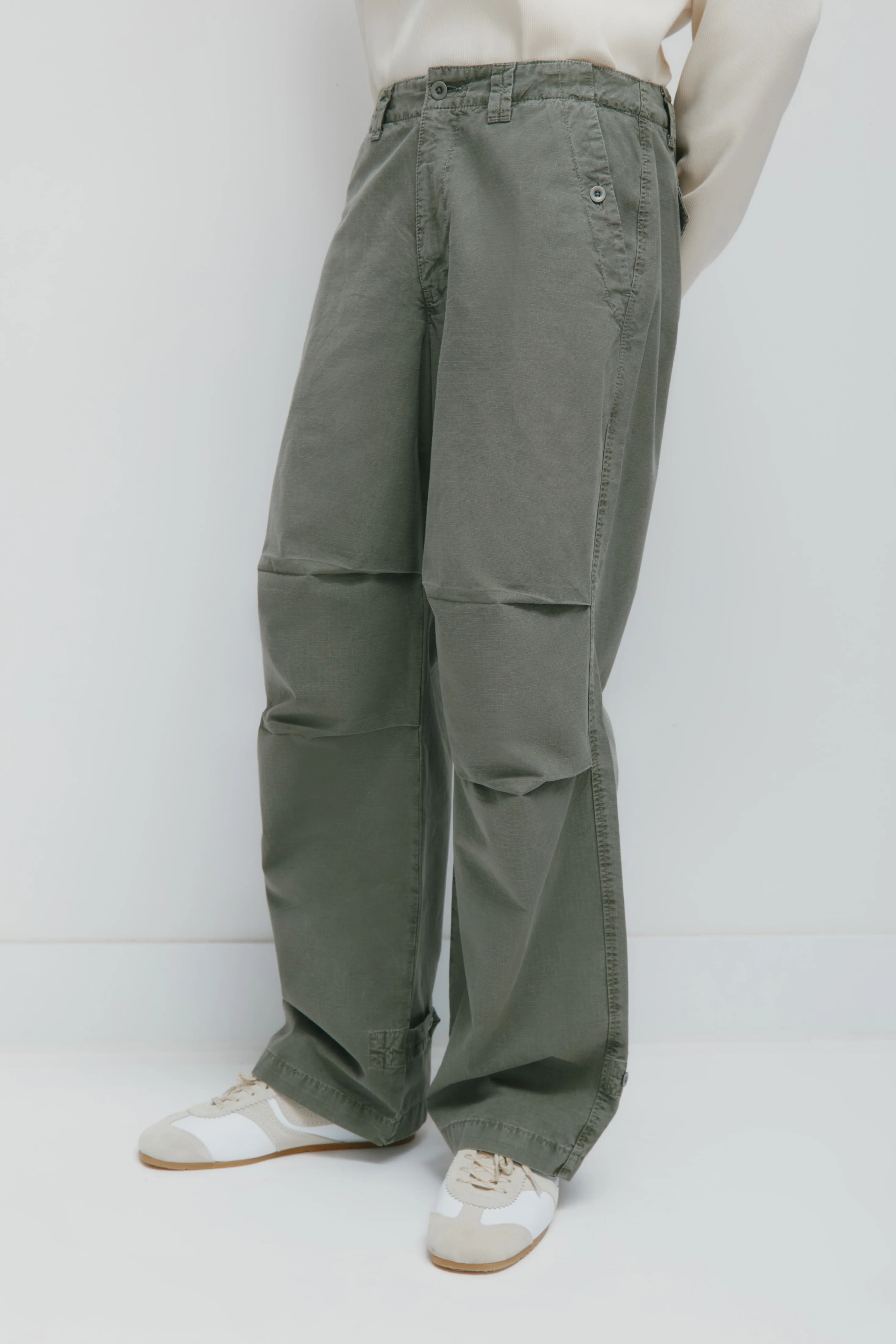 Men's Ripstop Pant in Olive - Image 4