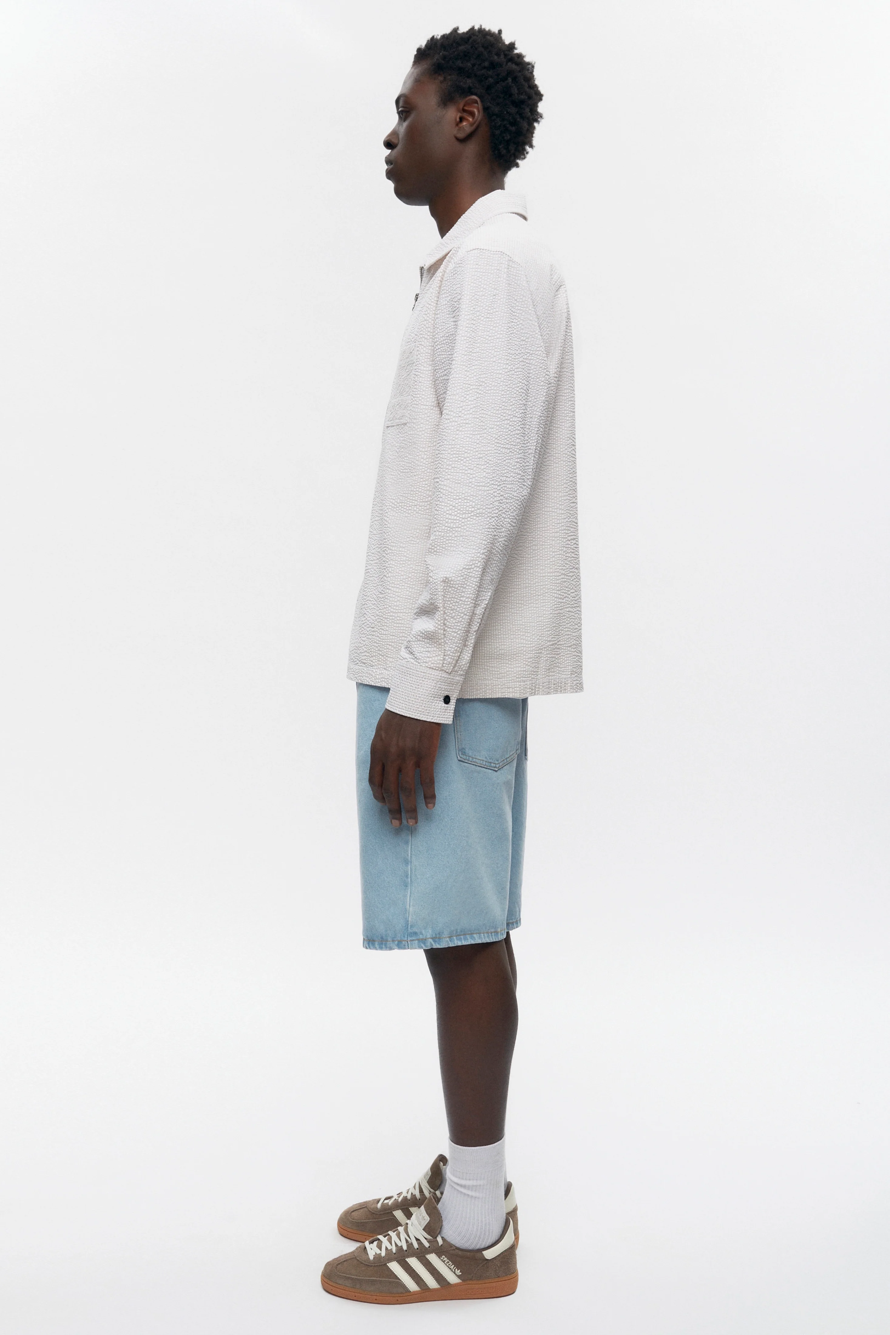 Men's Seersucker Full Zip Shirt in Fog/White - Image 5