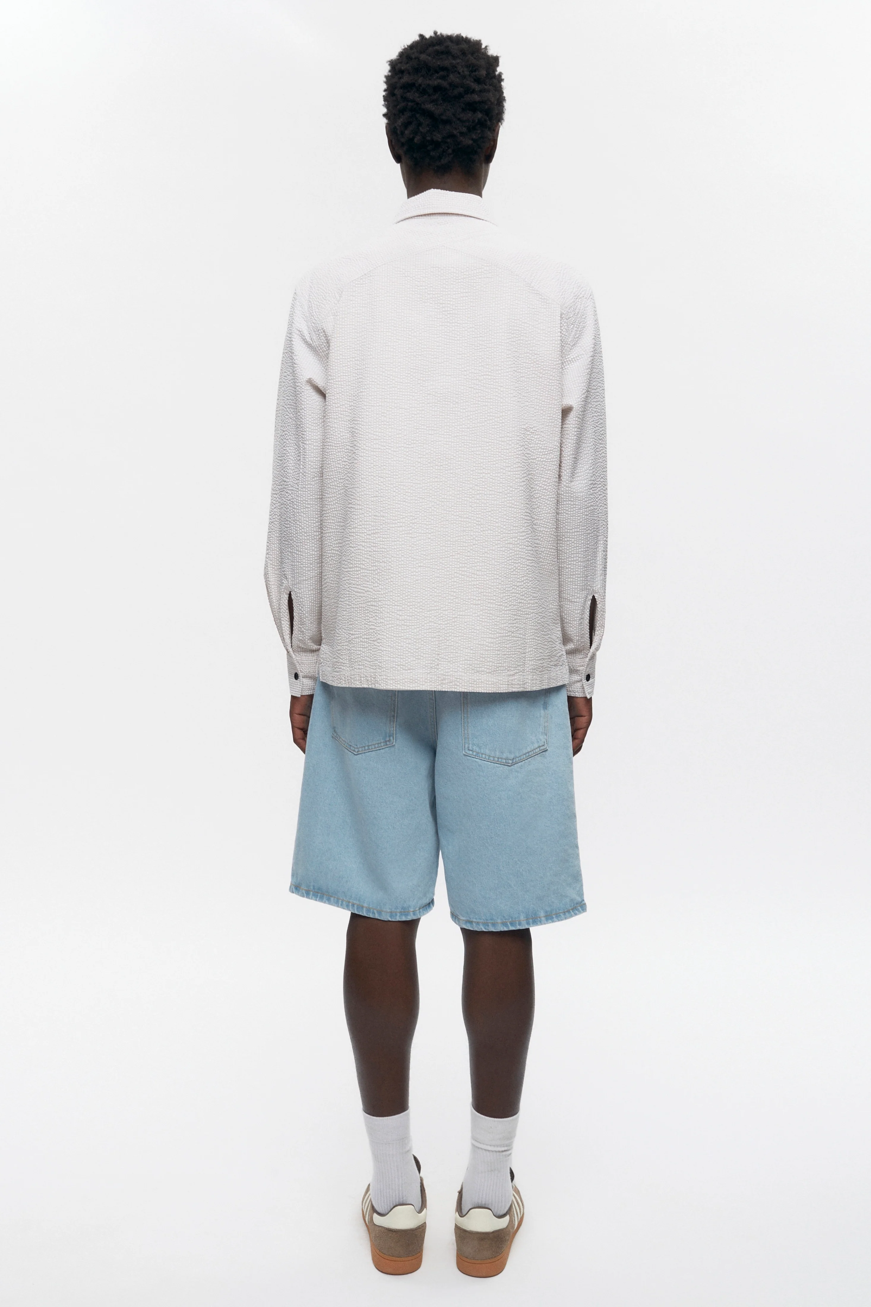 Men's Seersucker Full Zip Shirt in Fog/White - Image 6