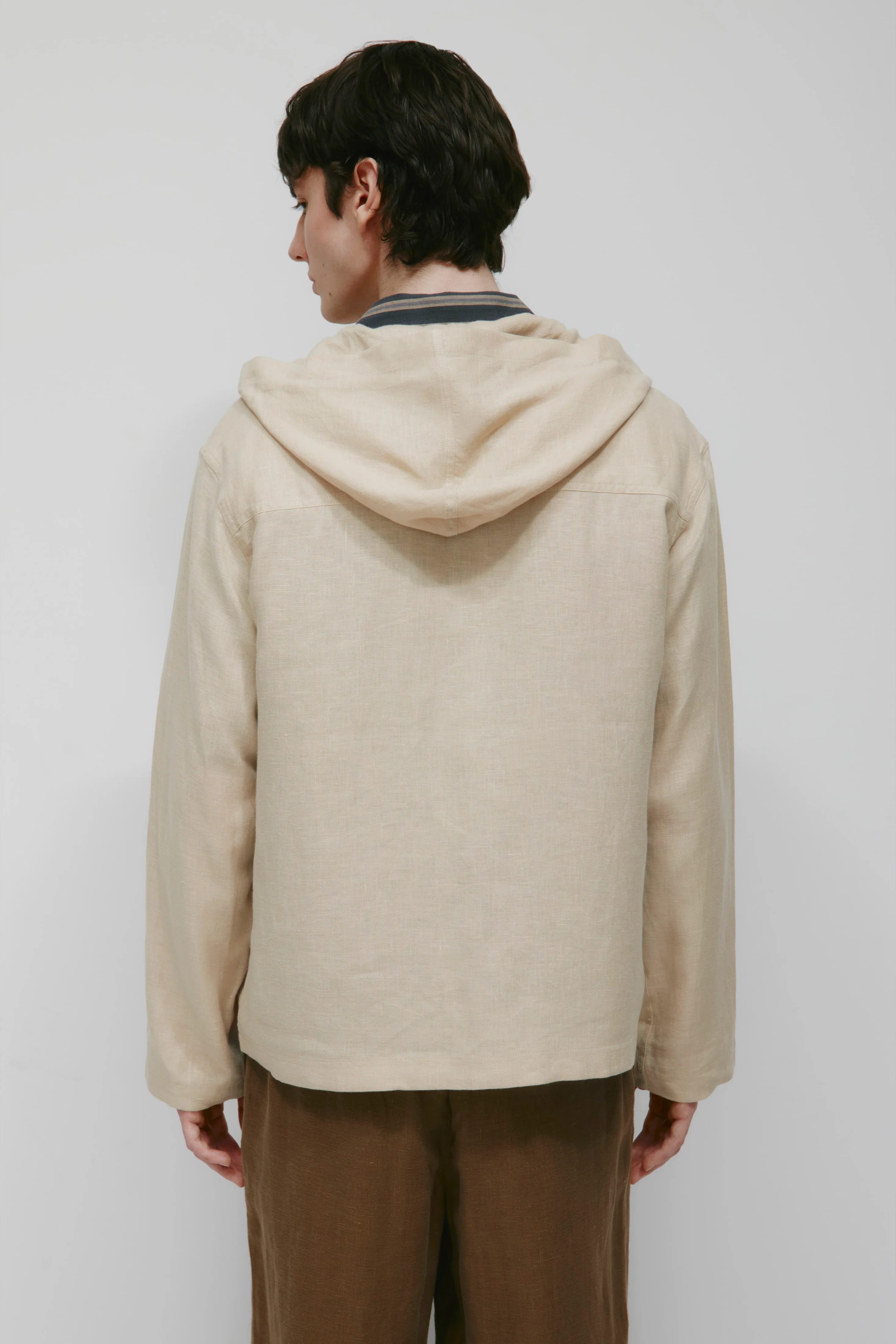 Men's Sila Linen Hoodie in Stone - Image 5