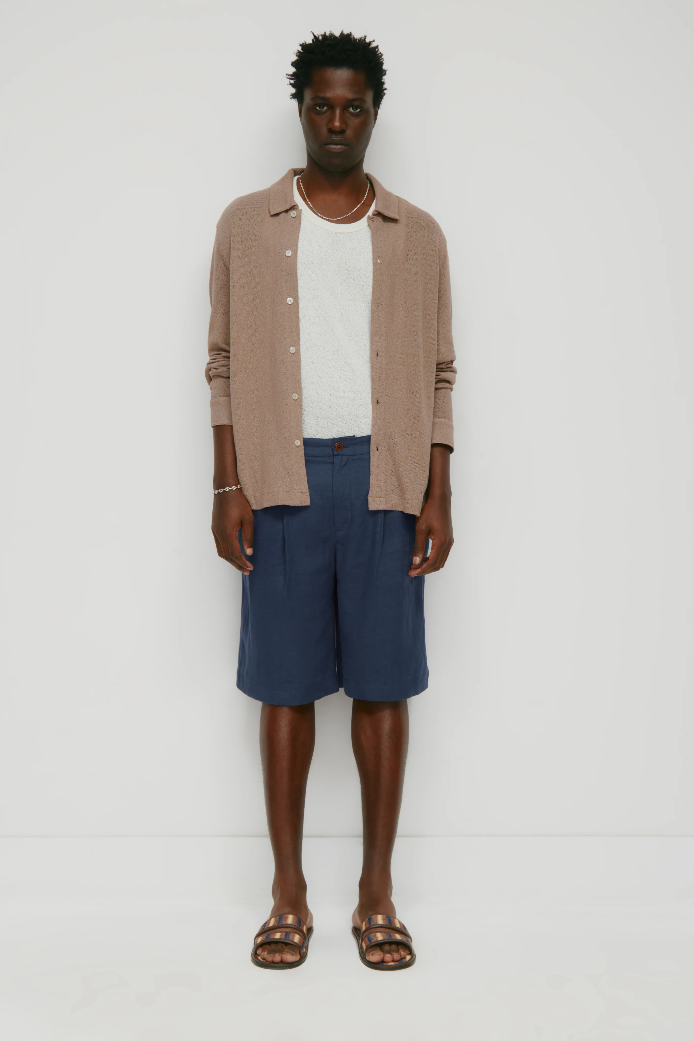 Men's Sila Linen Short in Dark Indigo