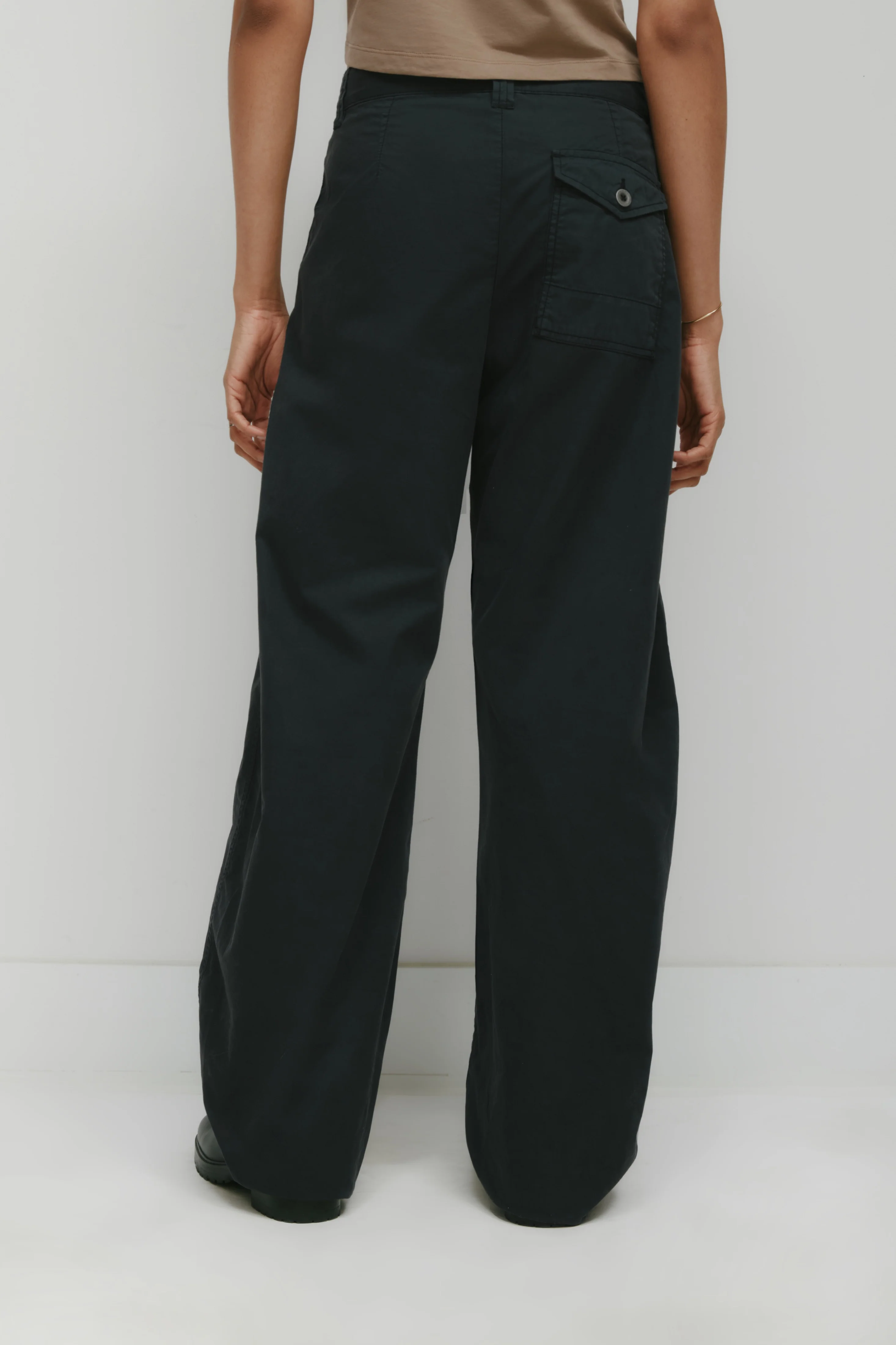 Men's Tefnut Beach Pant in Black - Image 8