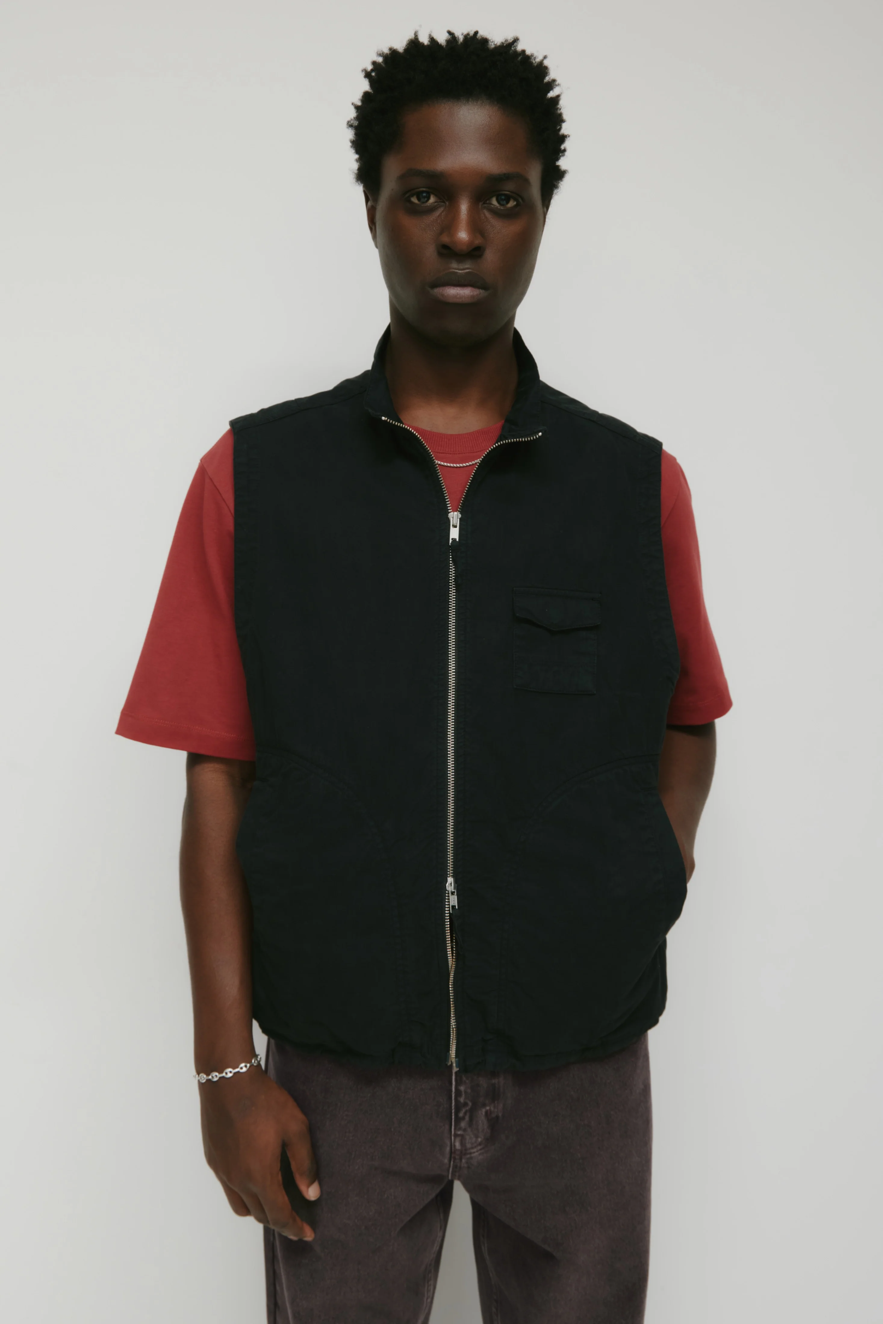 Men's Tefnut Stand Collar Vest in Black - Image 4