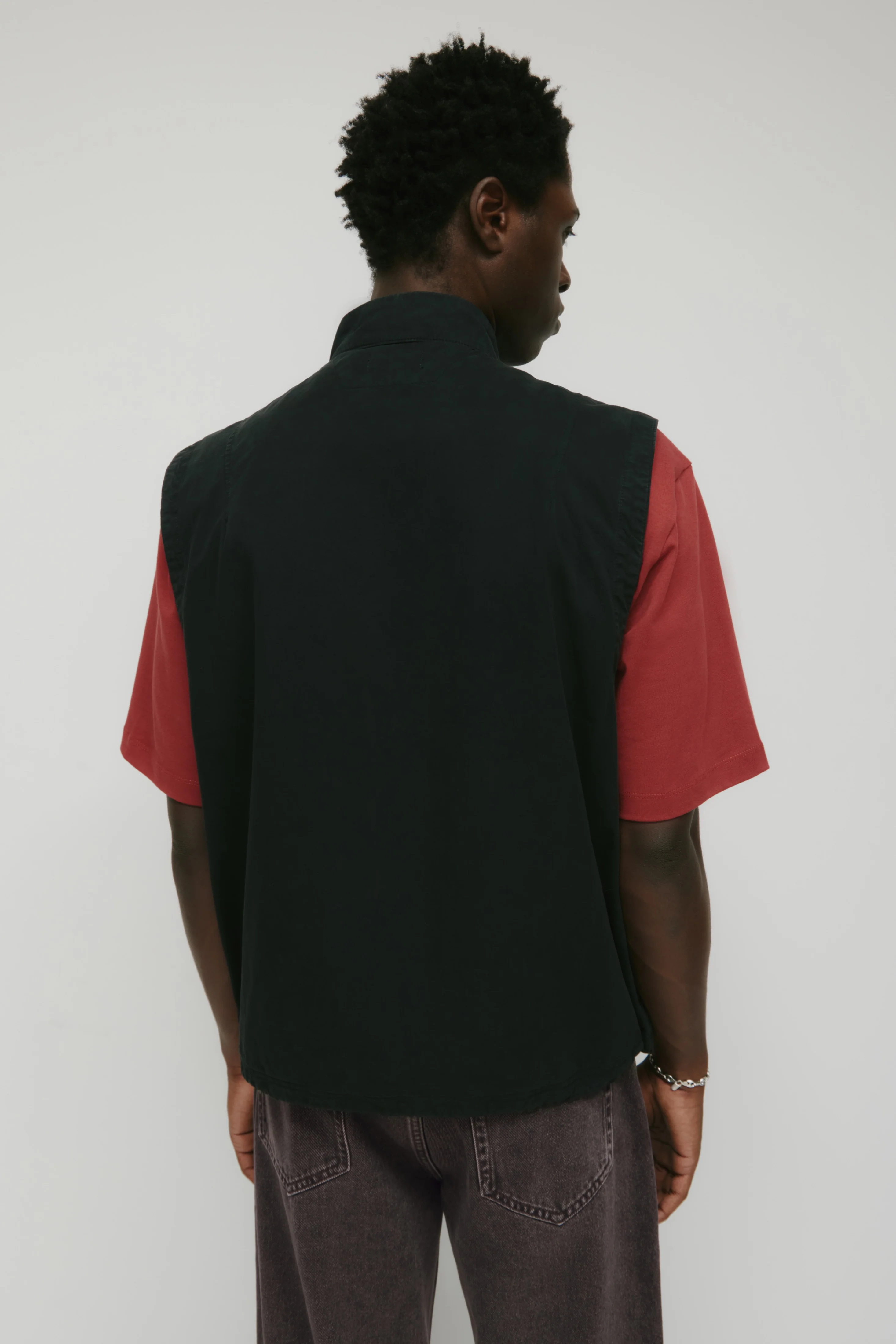 Men's Tefnut Stand Collar Vest in Black - Image 8