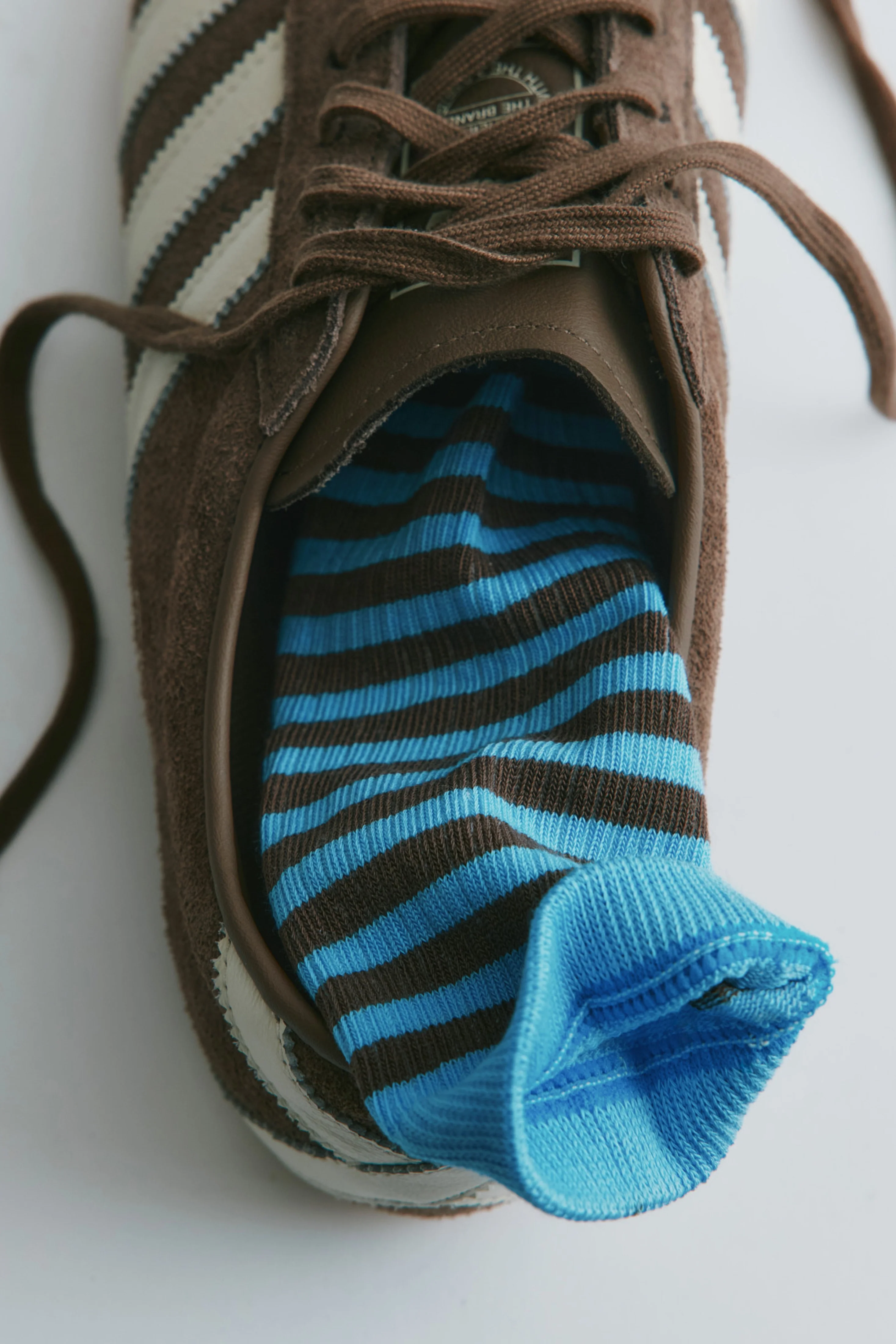 Rib Ankle Socks in Azure/Bark Stripe - Image 5